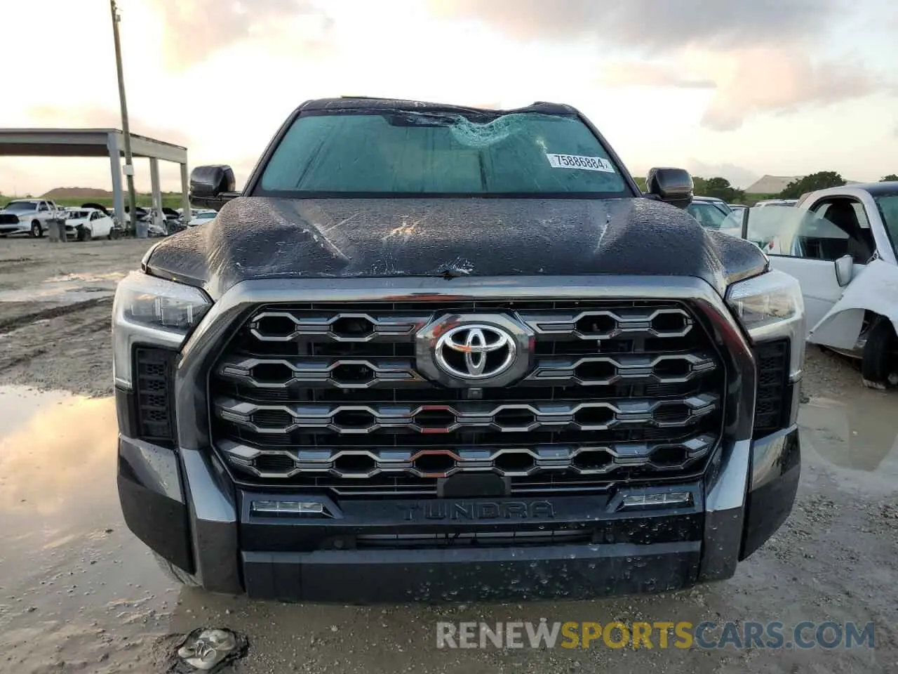 5 Photograph of a damaged car 5TFNA5DBXPX066472 TOYOTA TUNDRA 2023