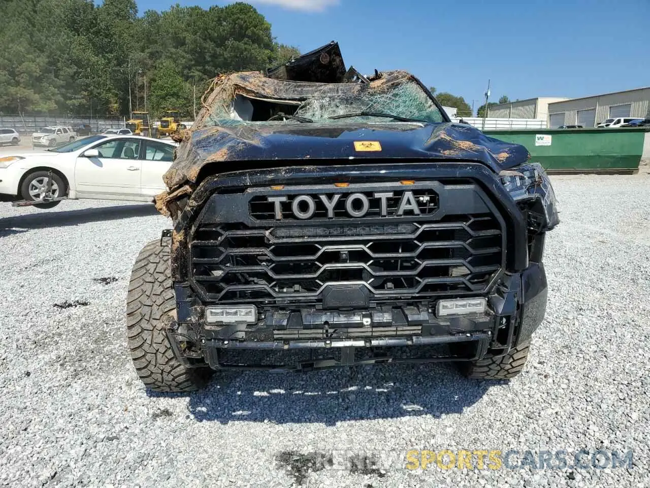 5 Photograph of a damaged car 5TFPC5DB0PX032270 TOYOTA TUNDRA 2023