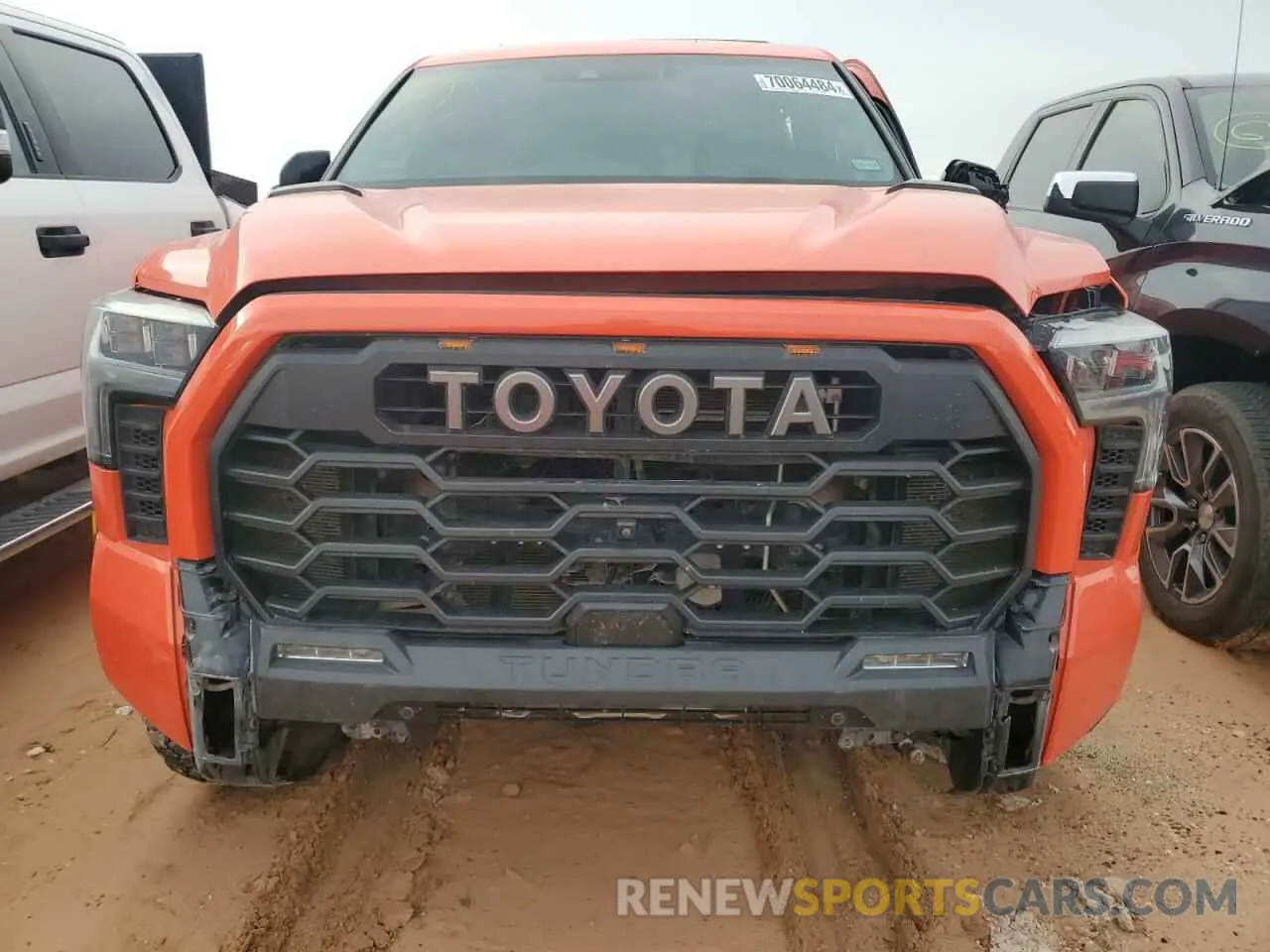 5 Photograph of a damaged car 5TFPC5DB5PX014413 TOYOTA TUNDRA 2023
