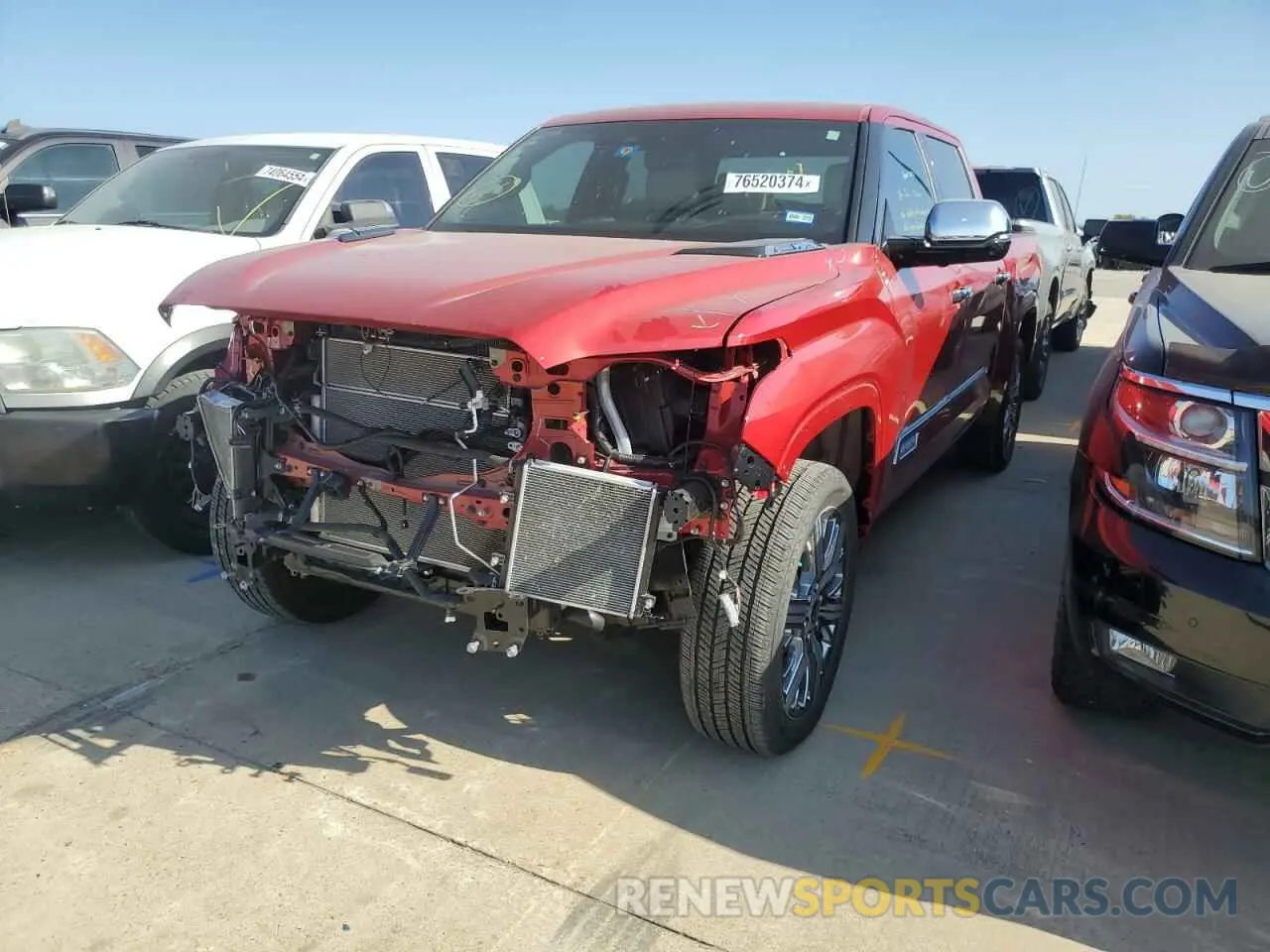 1 Photograph of a damaged car 5TFVC5DB5PX030960 TOYOTA TUNDRA 2023
