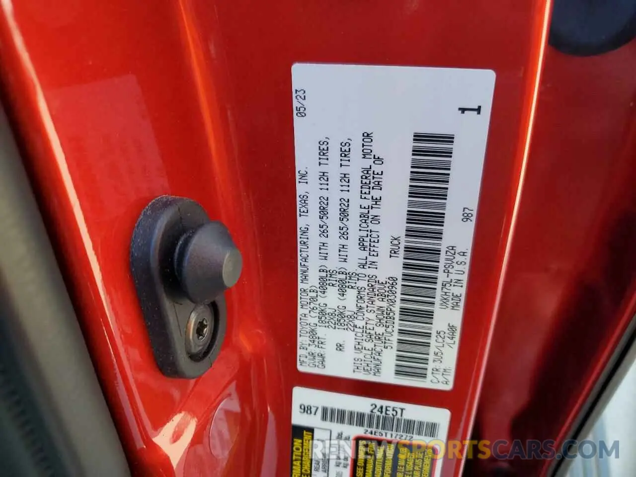 13 Photograph of a damaged car 5TFVC5DB5PX030960 TOYOTA TUNDRA 2023