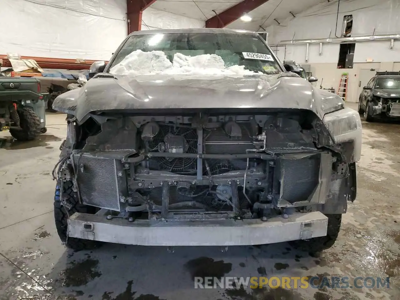 5 Photograph of a damaged car 5TFVC5DB6PX033074 TOYOTA TUNDRA 2023