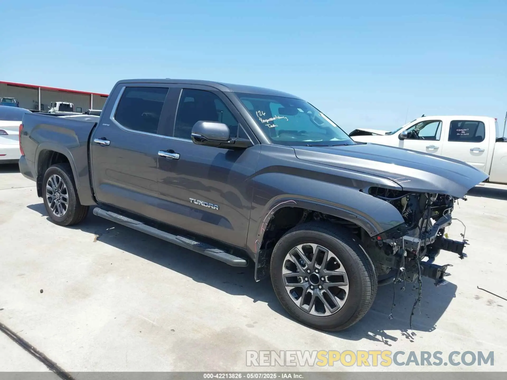 1 Photograph of a damaged car 5TFJA5AB7RX040367 TOYOTA TUNDRA 2024