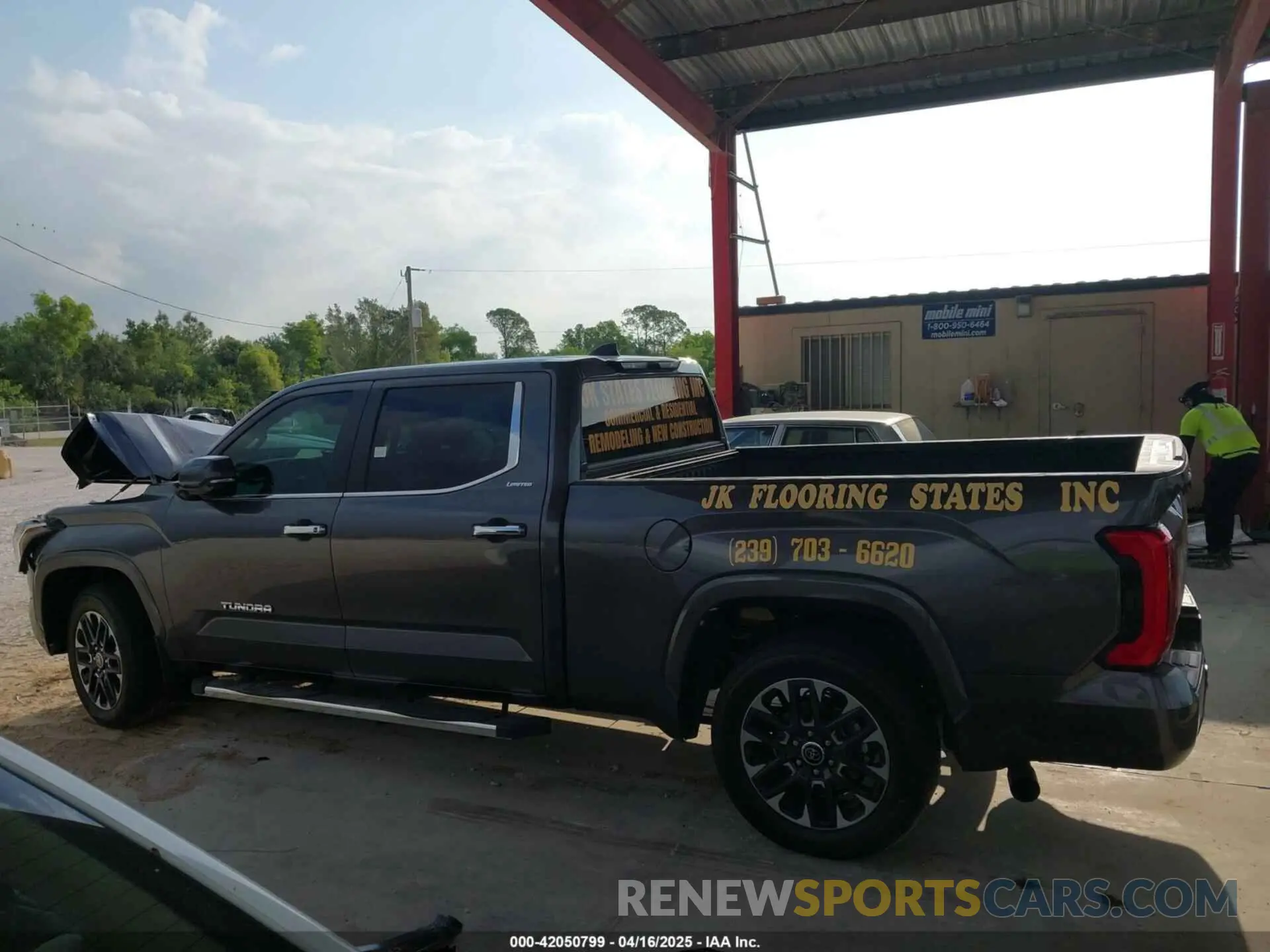 14 Photograph of a damaged car 5TFJA5BC0RX003099 TOYOTA TUNDRA 2024