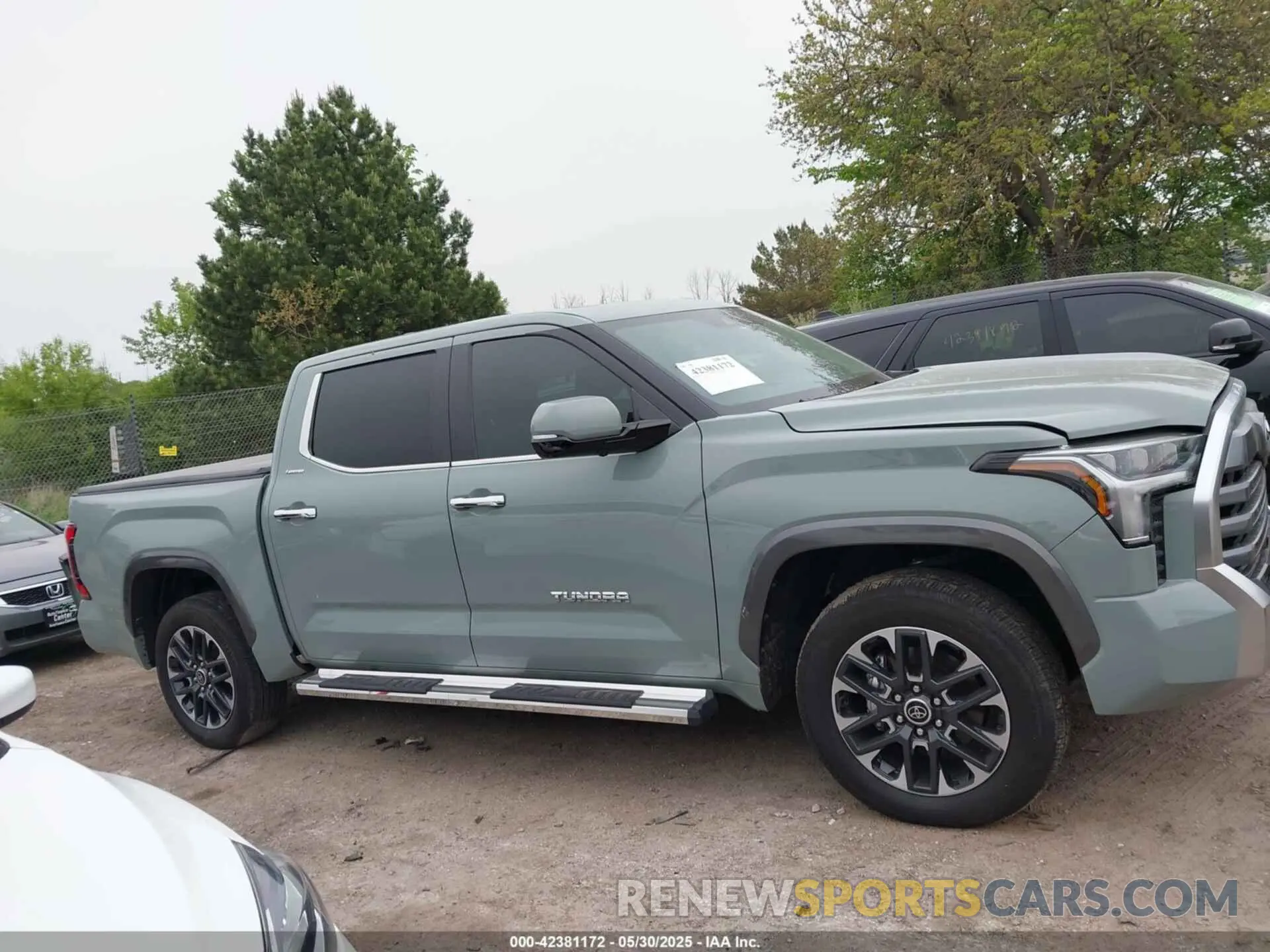 13 Photograph of a damaged car 5TFJA5DB0RX175315 TOYOTA TUNDRA 2024