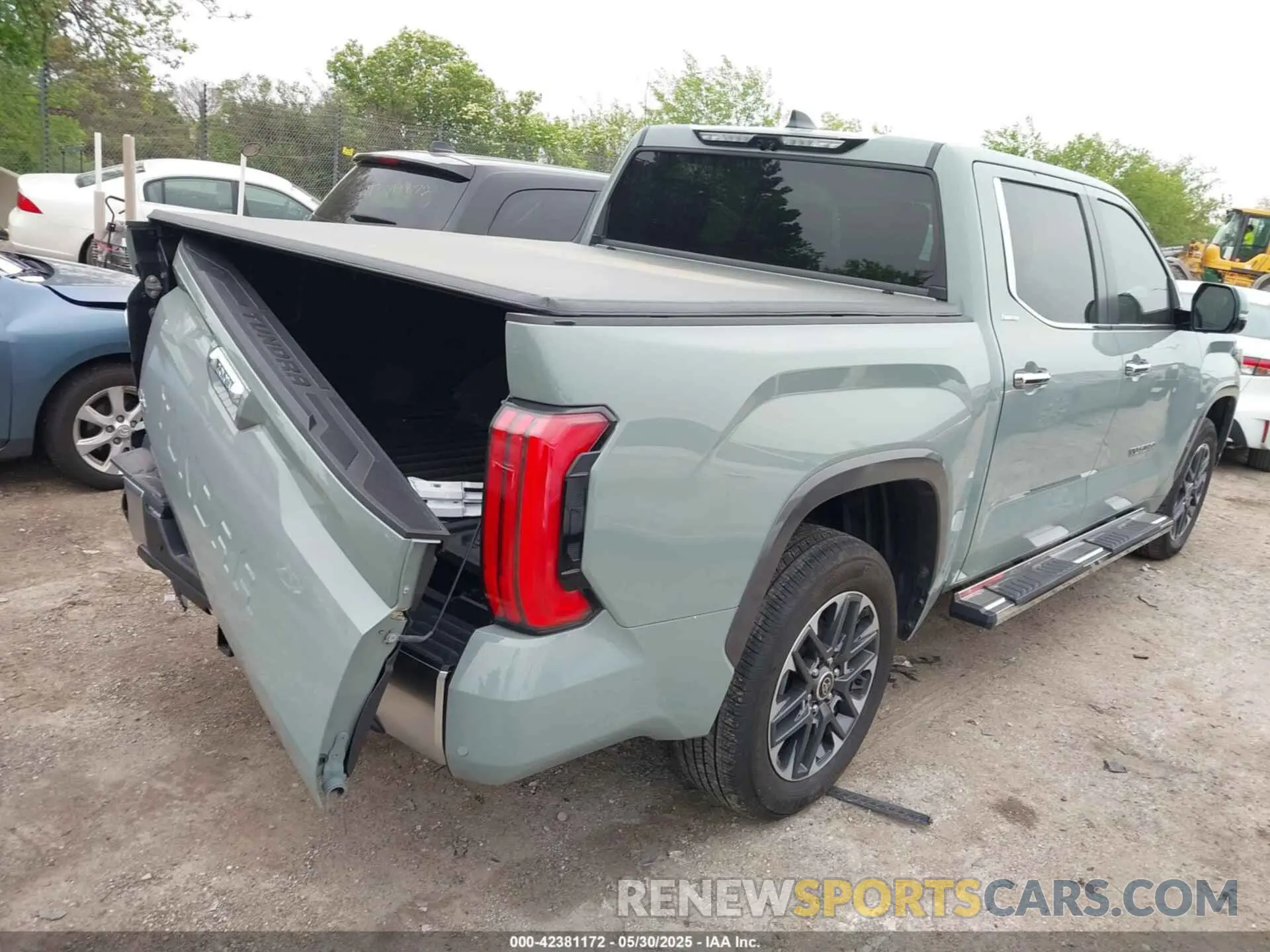 4 Photograph of a damaged car 5TFJA5DB0RX175315 TOYOTA TUNDRA 2024