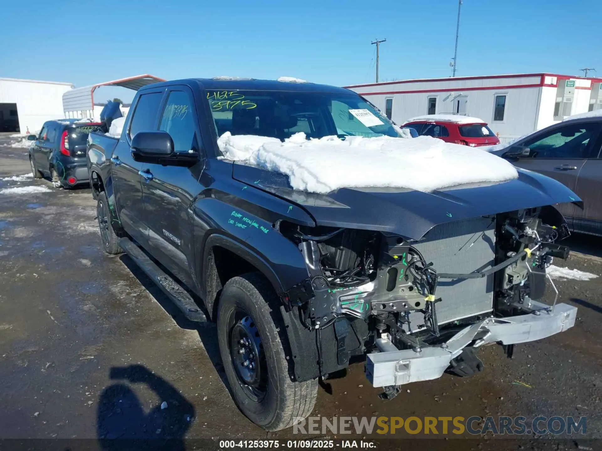 1 Photograph of a damaged car 5TFJA5DB1RX235201 TOYOTA TUNDRA 2024