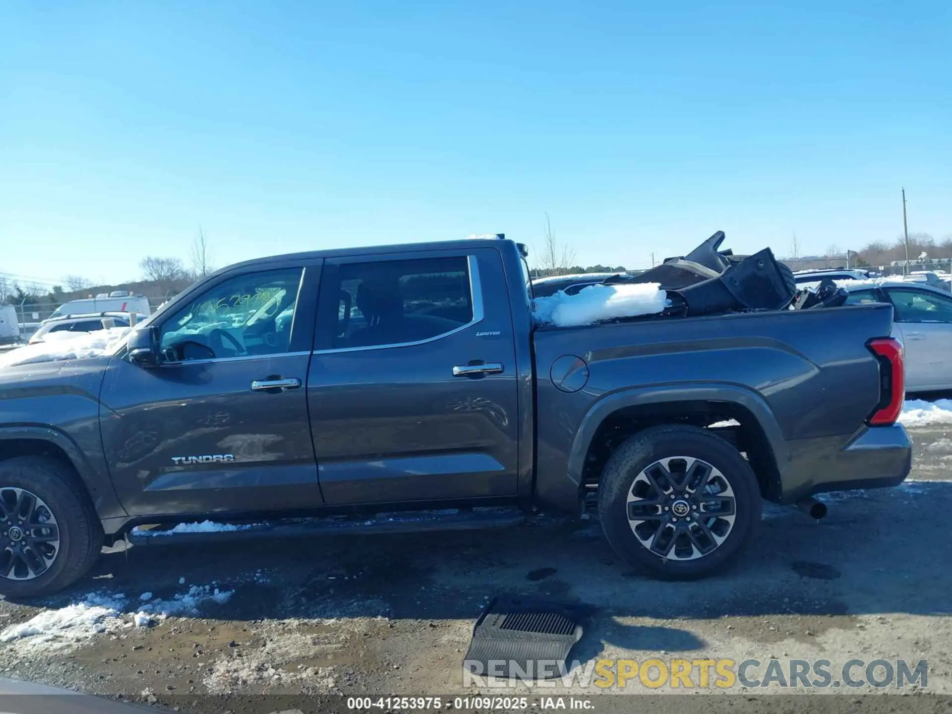 14 Photograph of a damaged car 5TFJA5DB1RX235201 TOYOTA TUNDRA 2024