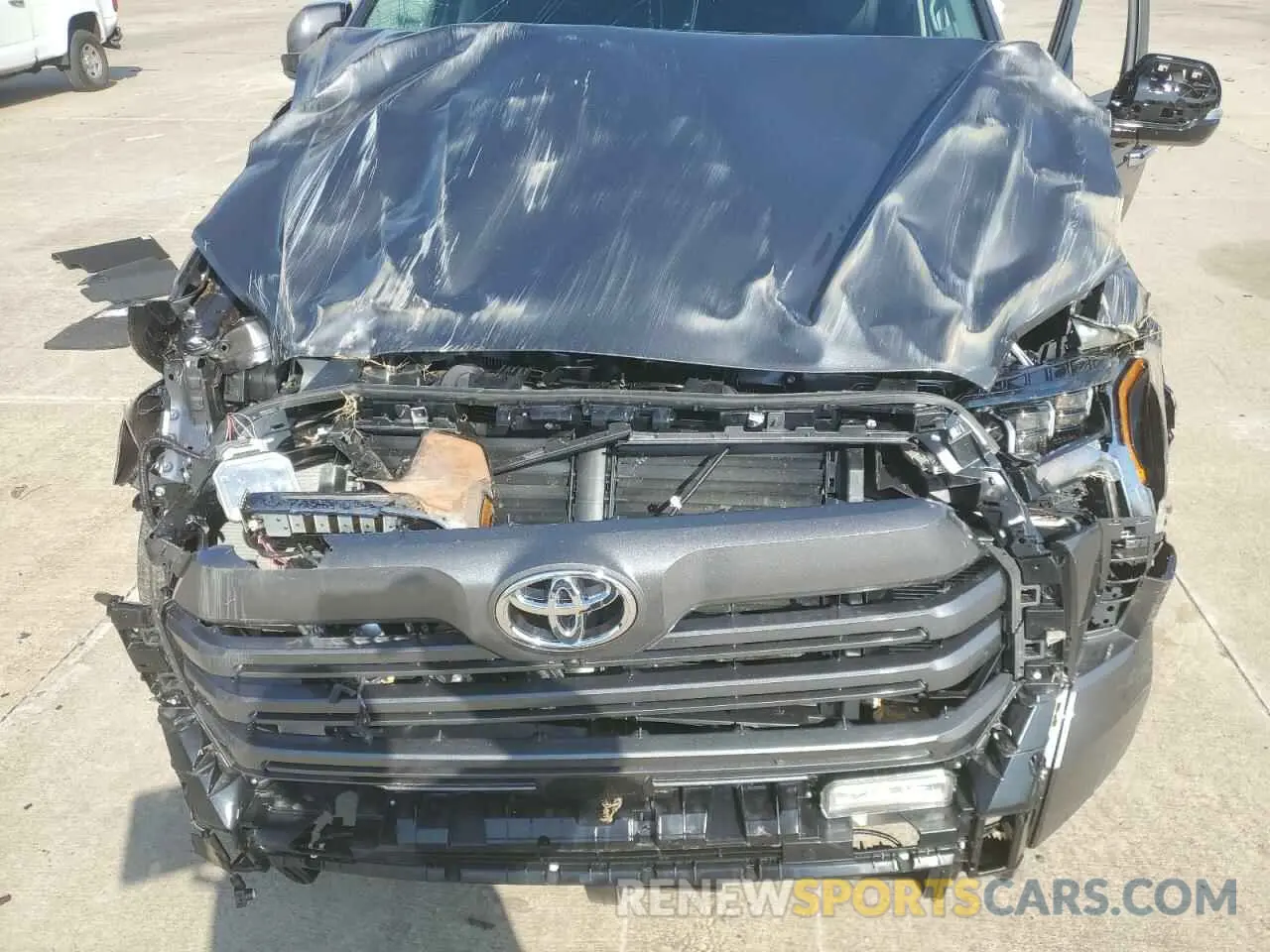 11 Photograph of a damaged car 5TFJA5EC9RX028899 TOYOTA TUNDRA 2024