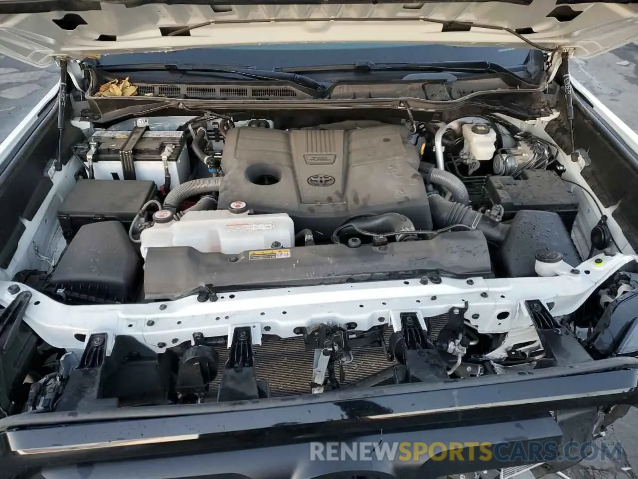 11 Photograph of a damaged car 5TFKB5DA4RX181272 TOYOTA TUNDRA 2024