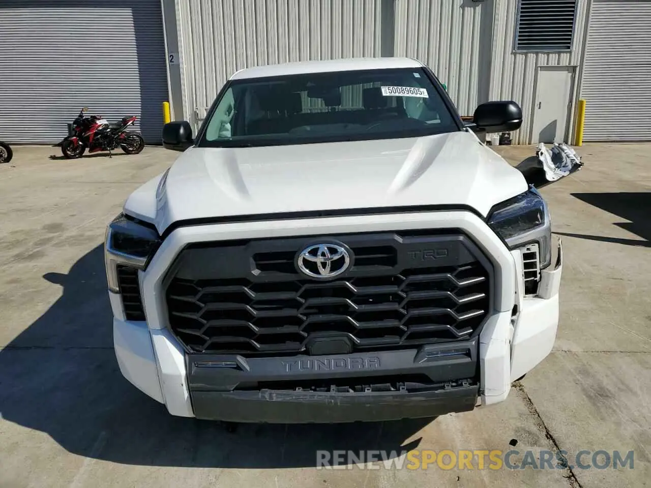 5 Photograph of a damaged car 5TFLA5AB9RX031596 TOYOTA TUNDRA 2024