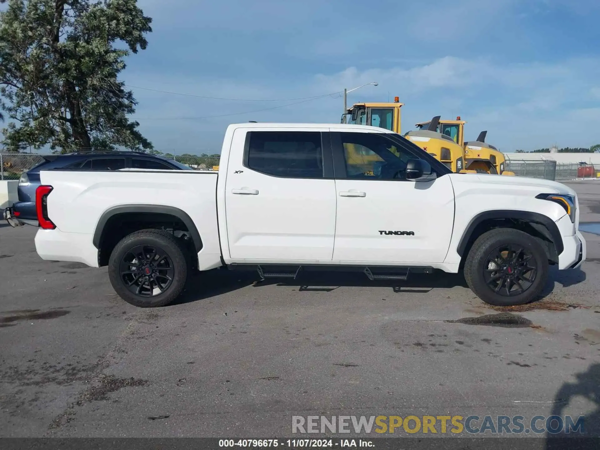 13 Photograph of a damaged car 5TFLA5DB0RX162167 TOYOTA TUNDRA 2024