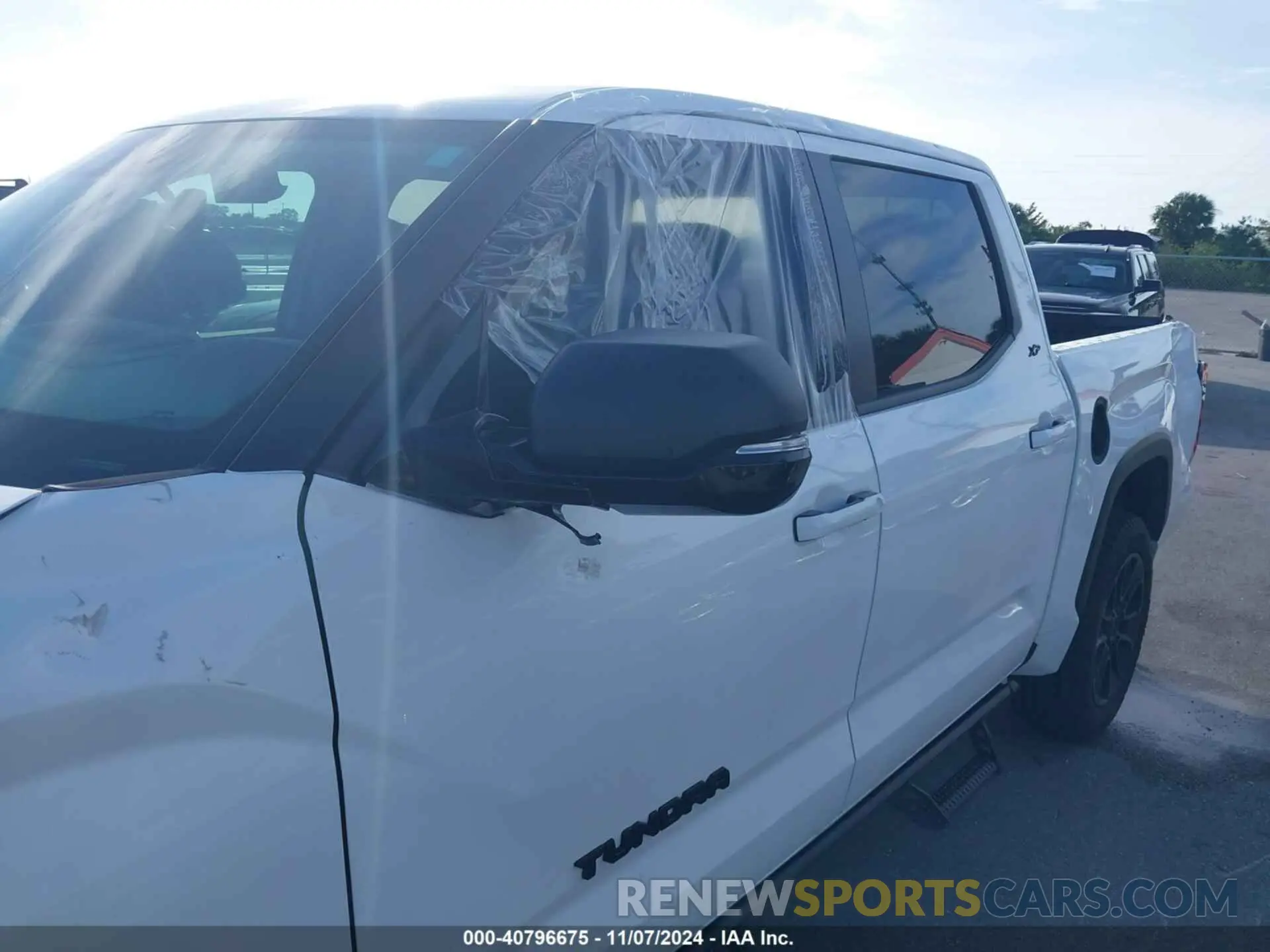 18 Photograph of a damaged car 5TFLA5DB0RX162167 TOYOTA TUNDRA 2024