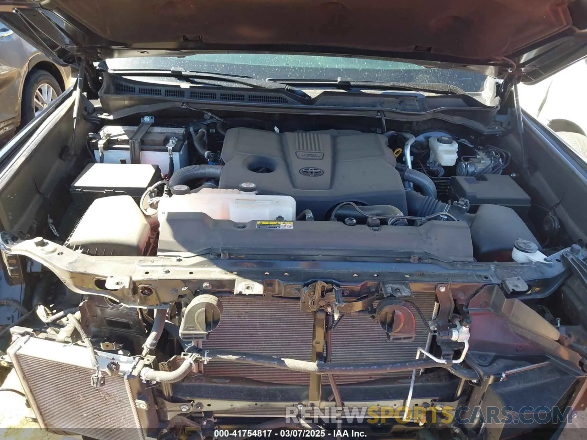 10 Photograph of a damaged car 5TFLA5DB0RX171418 TOYOTA TUNDRA 2024