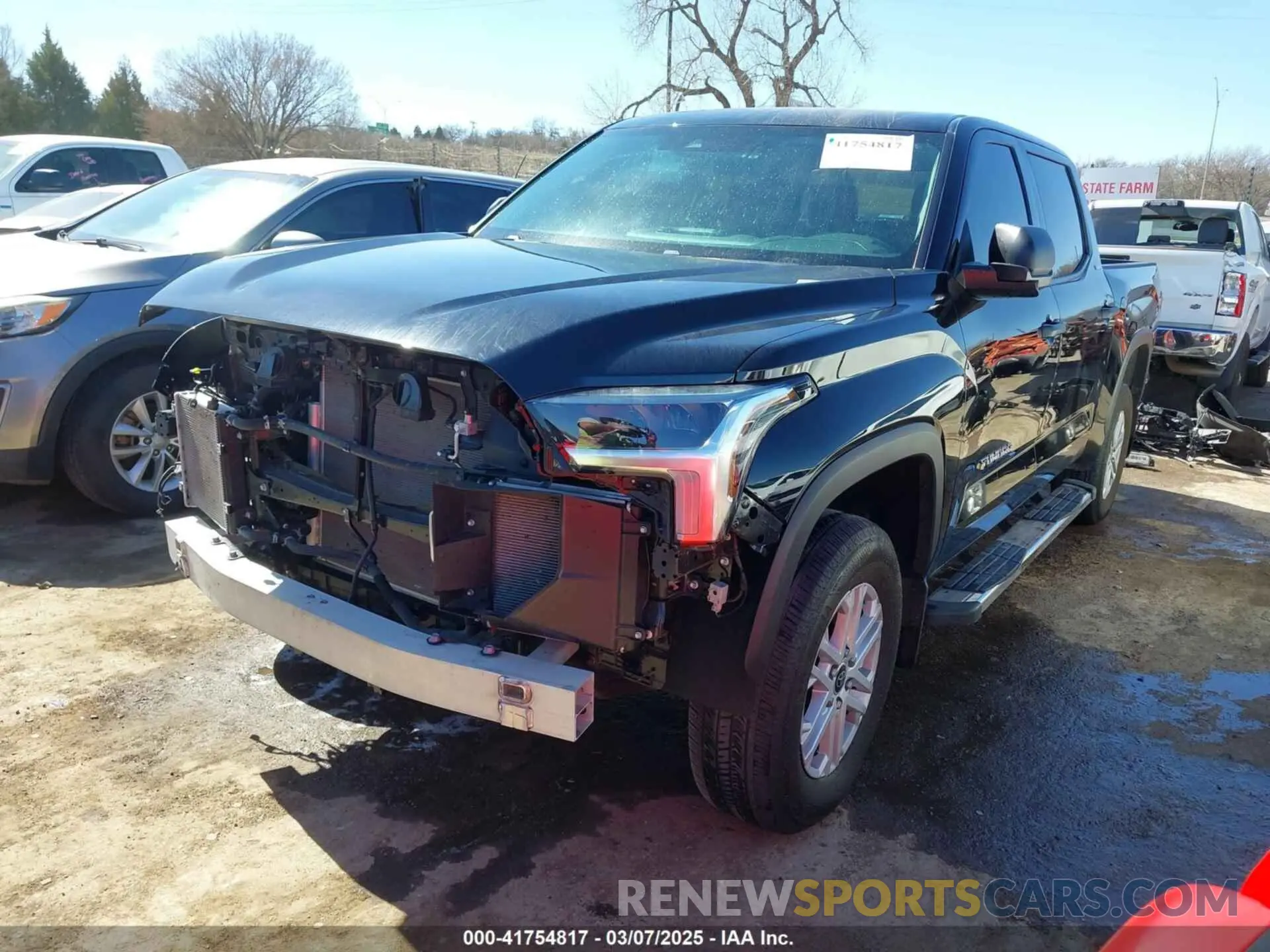 2 Photograph of a damaged car 5TFLA5DB0RX171418 TOYOTA TUNDRA 2024