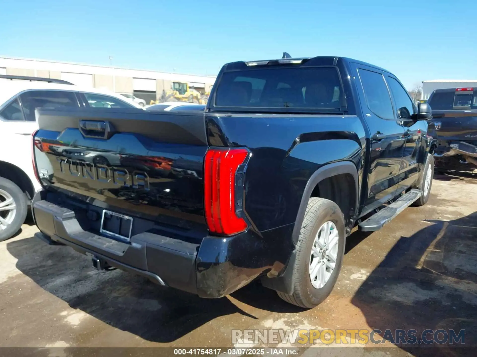 4 Photograph of a damaged car 5TFLA5DB0RX171418 TOYOTA TUNDRA 2024