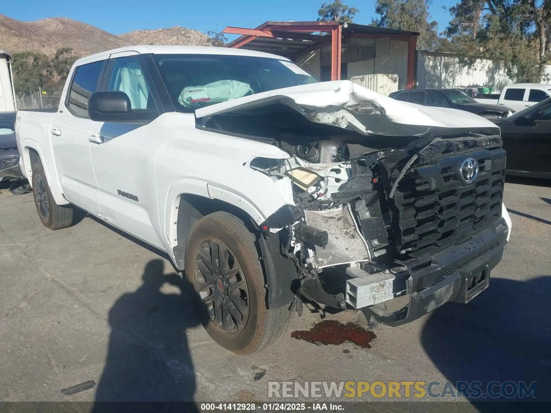 1 Photograph of a damaged car 5TFLA5DB0RX211156 TOYOTA TUNDRA 2024