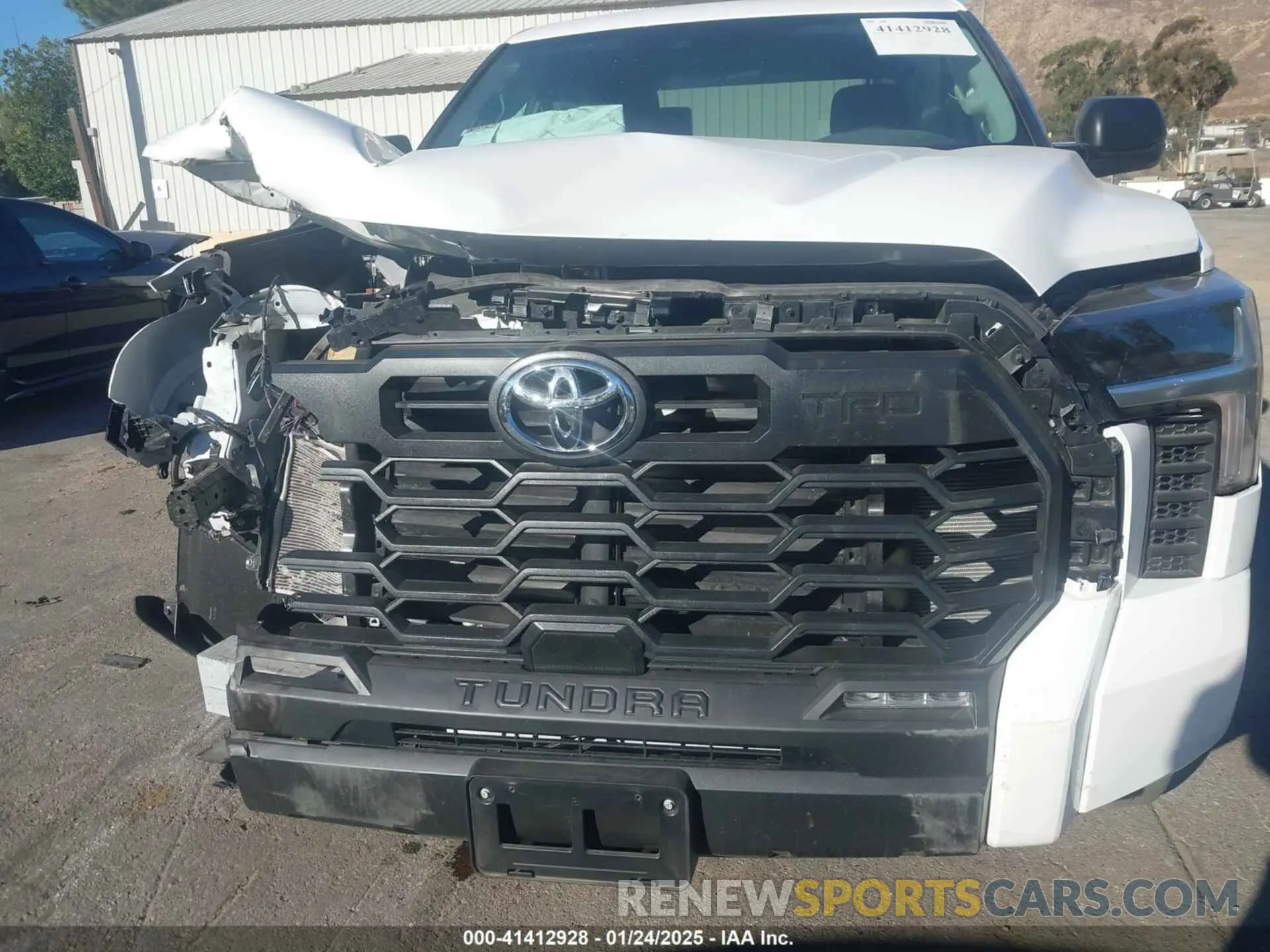 18 Photograph of a damaged car 5TFLA5DB0RX211156 TOYOTA TUNDRA 2024