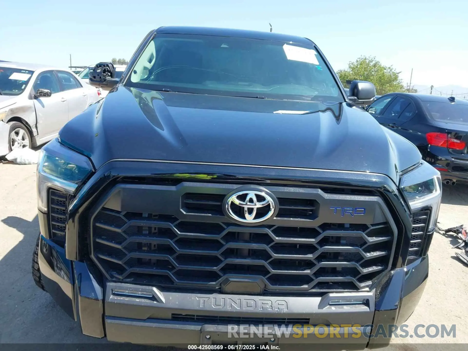 12 Photograph of a damaged car 5TFLA5DB0RX211934 TOYOTA TUNDRA 2024