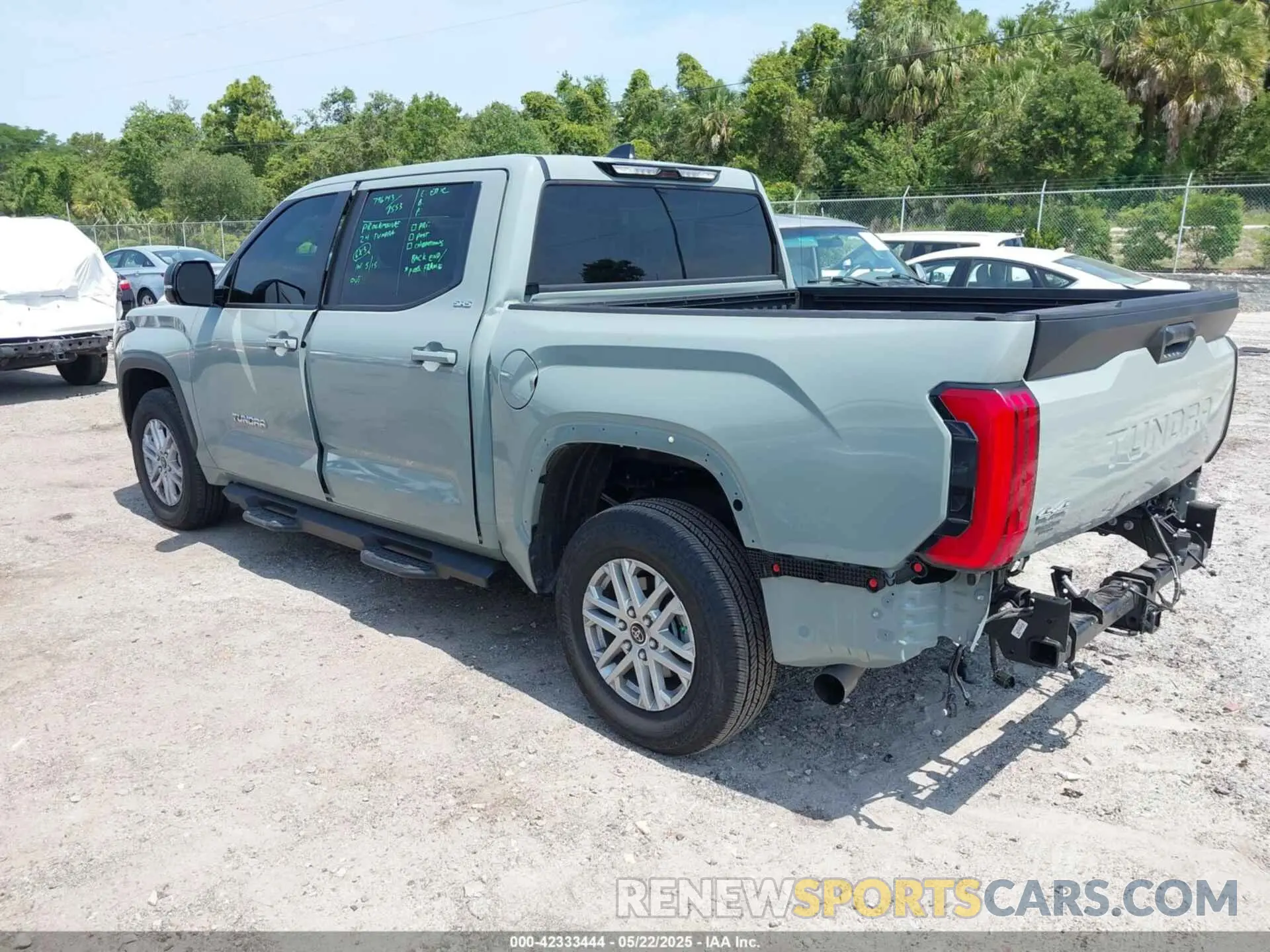 3 Photograph of a damaged car 5TFLA5DB1RX207813 TOYOTA TUNDRA 2024