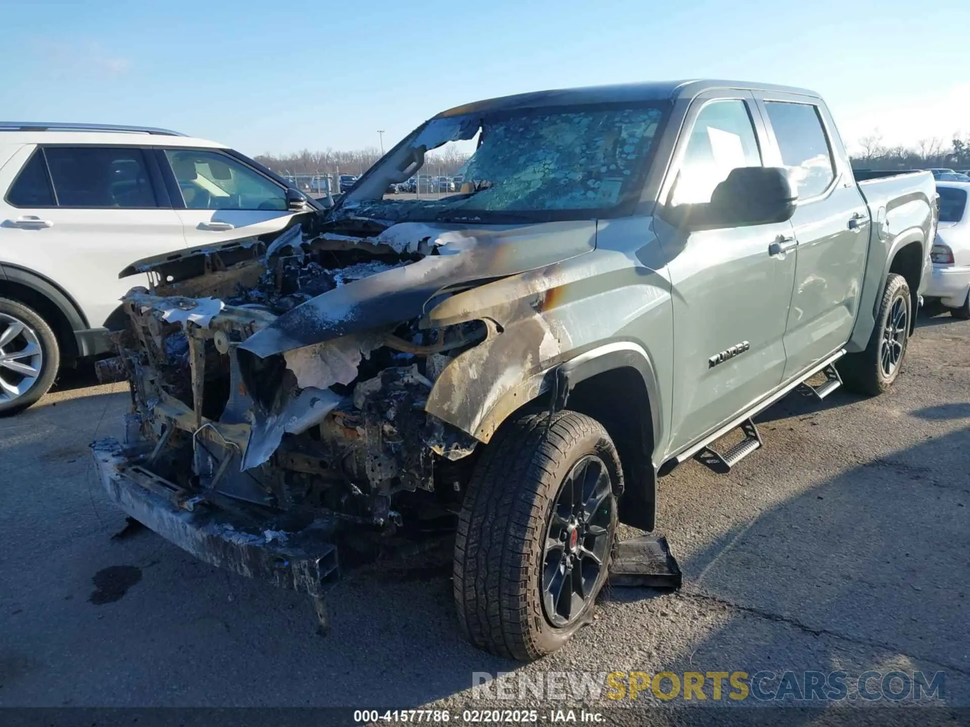 2 Photograph of a damaged car 5TFLA5DB1RX231450 TOYOTA TUNDRA 2024