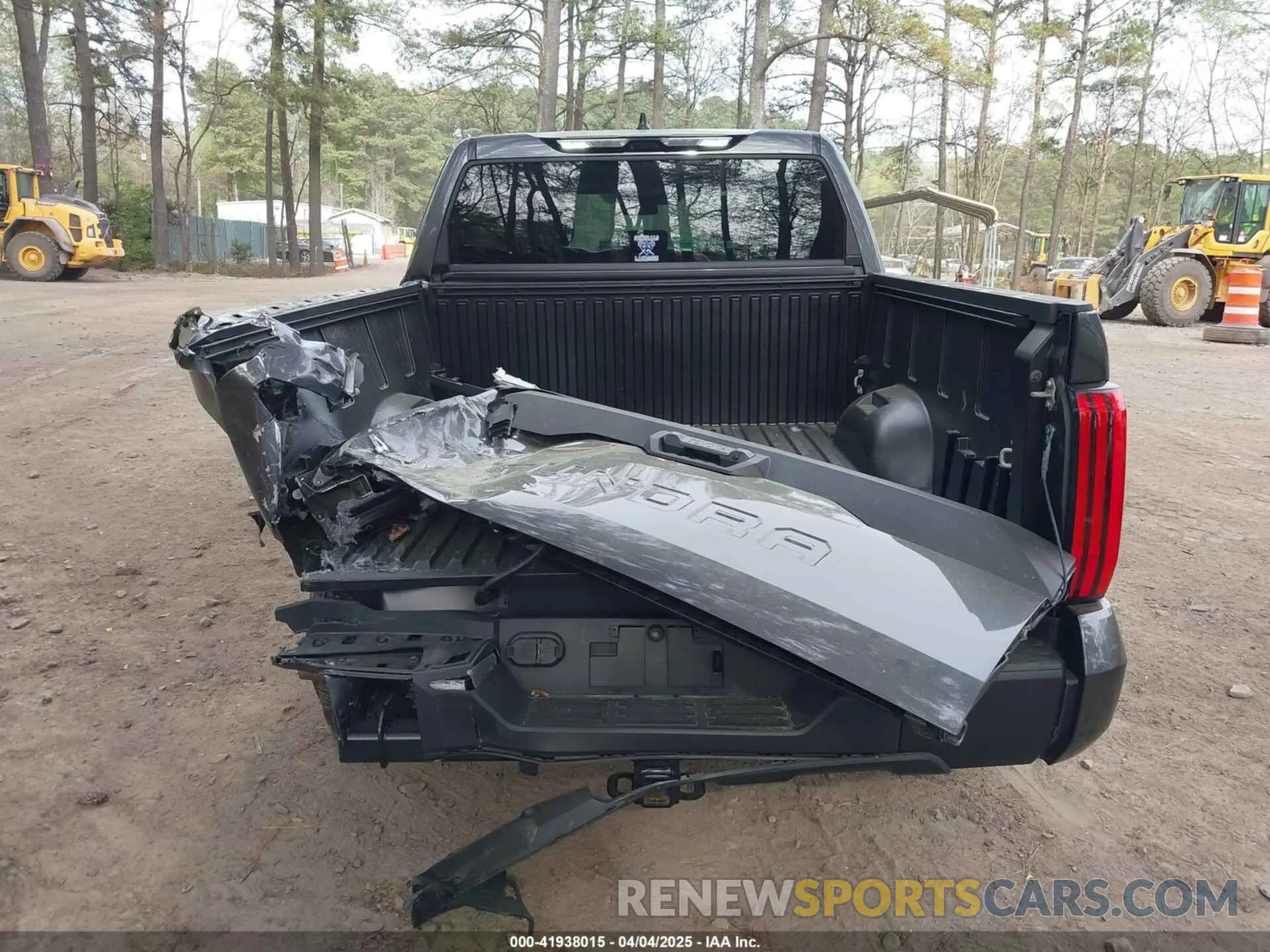 17 Photograph of a damaged car 5TFLA5DB2RX204354 TOYOTA TUNDRA 2024
