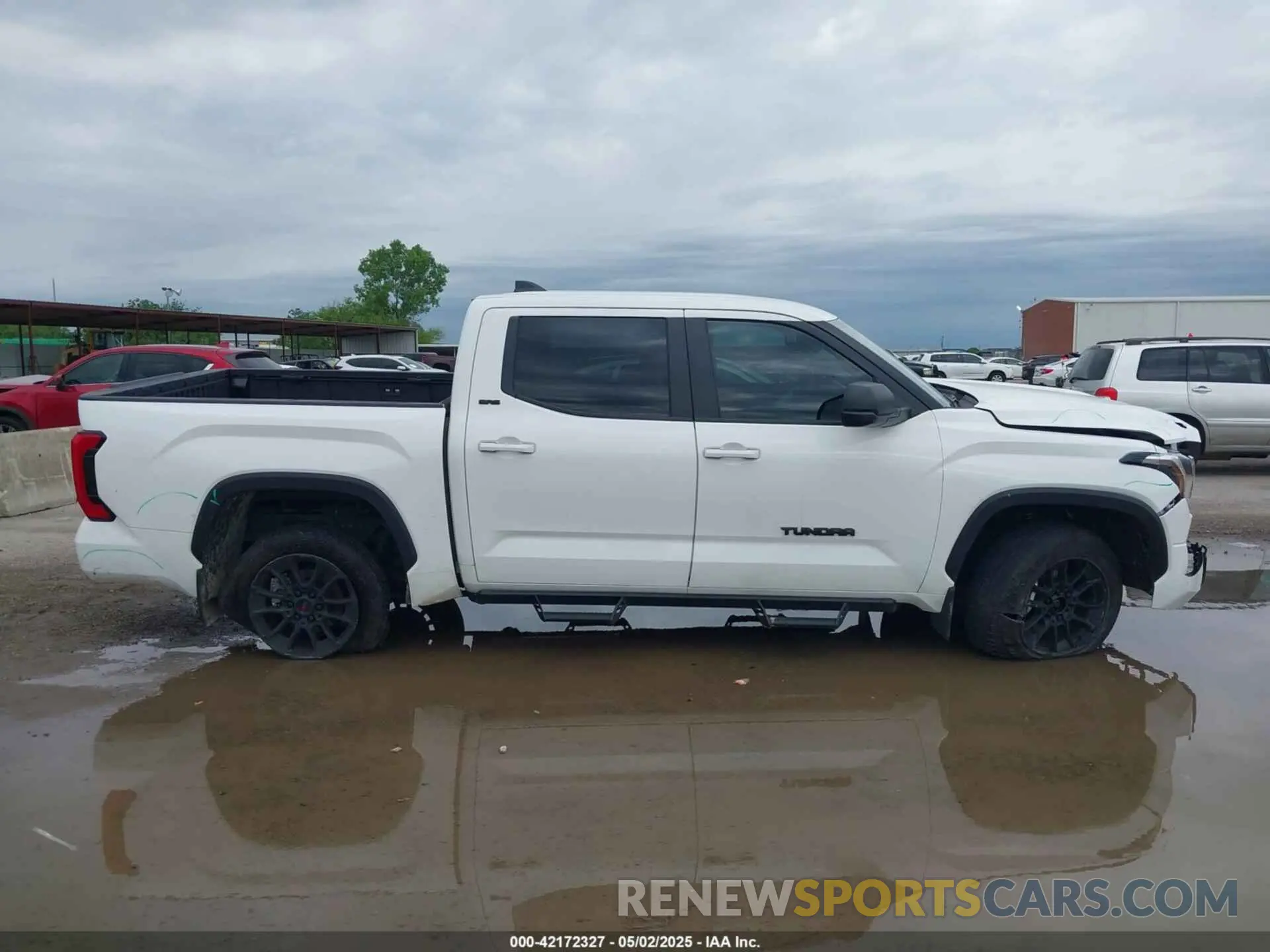 13 Photograph of a damaged car 5TFLA5DB2RX210767 TOYOTA TUNDRA 2024