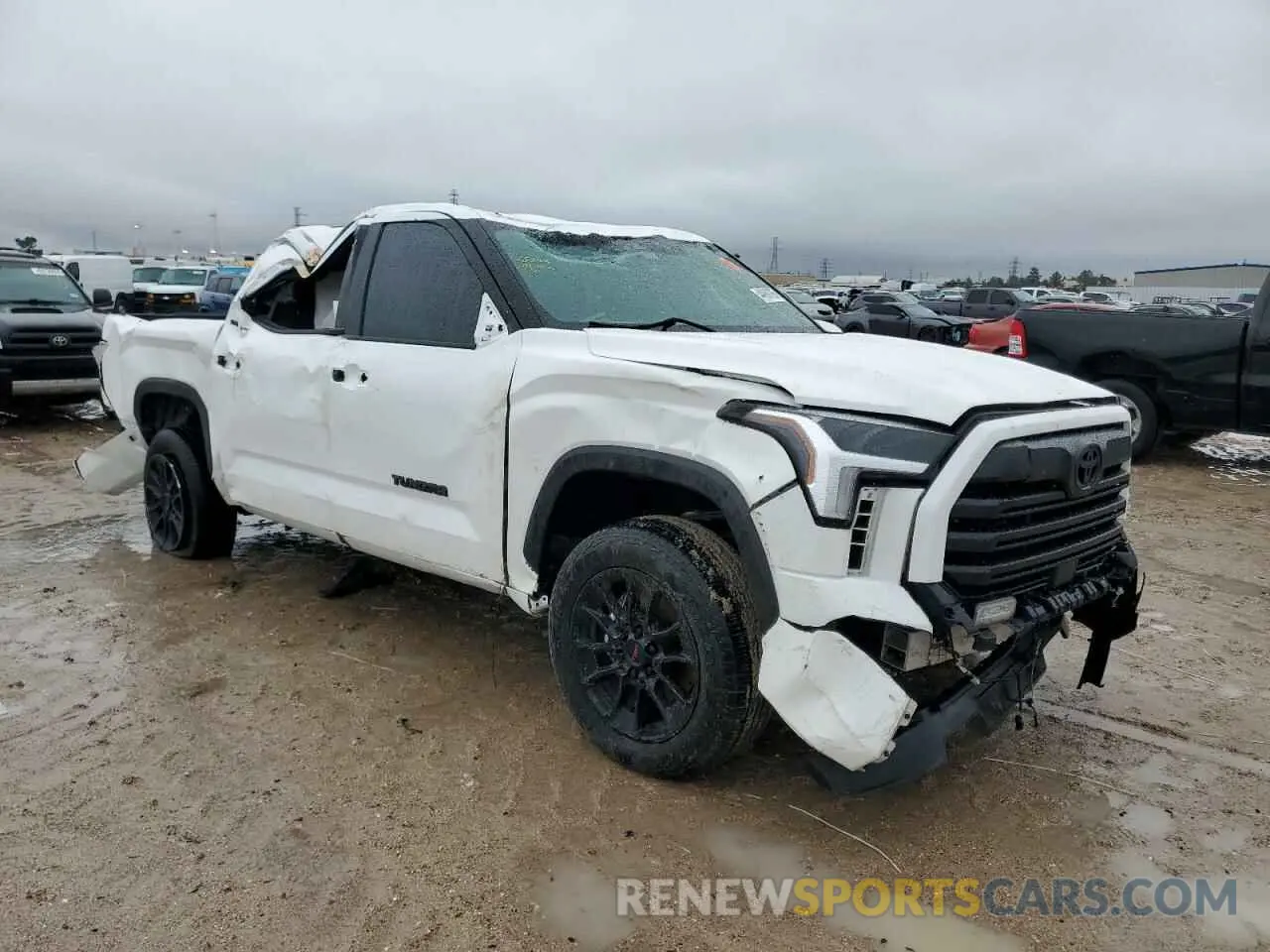 4 Photograph of a damaged car 5TFLA5DB2RX215967 TOYOTA TUNDRA 2024