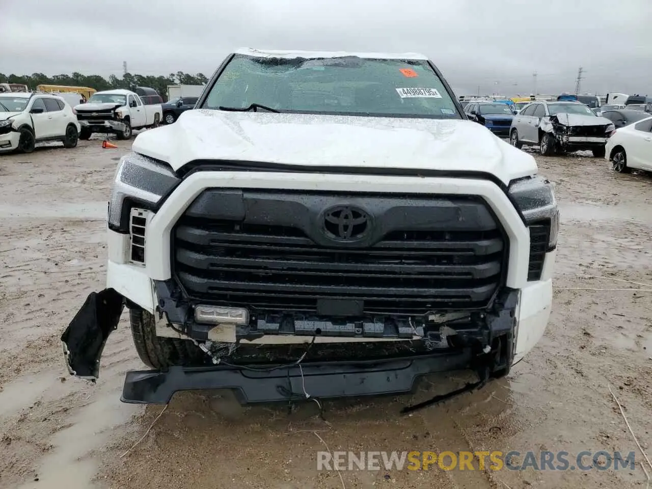 5 Photograph of a damaged car 5TFLA5DB2RX215967 TOYOTA TUNDRA 2024