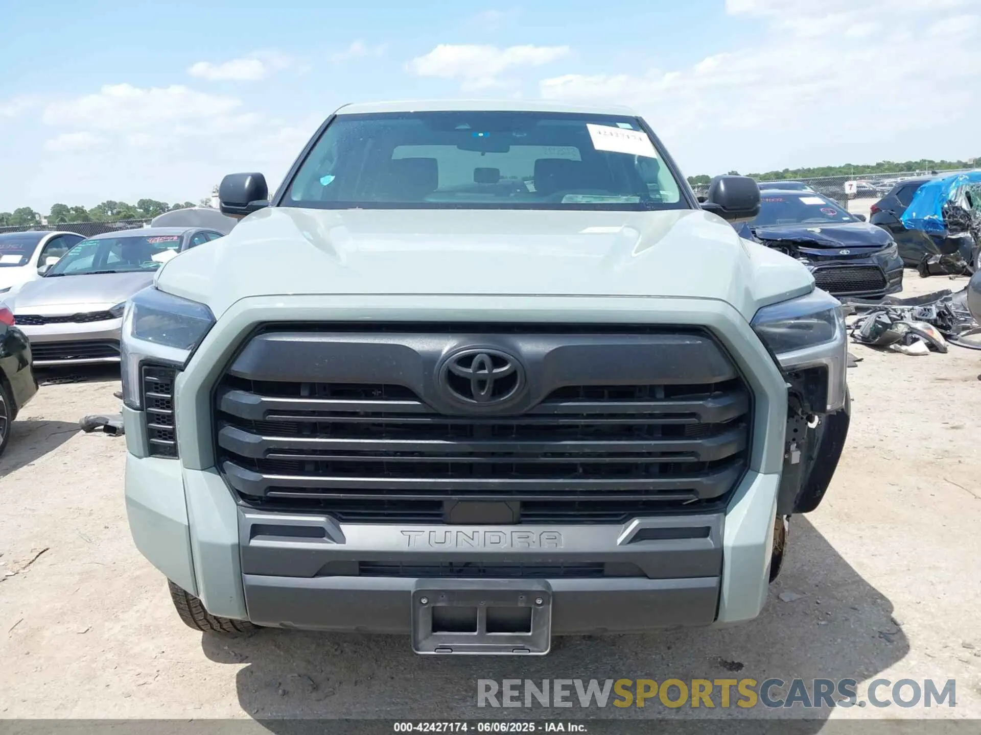 12 Photograph of a damaged car 5TFLA5DB2RX232526 TOYOTA TUNDRA 2024