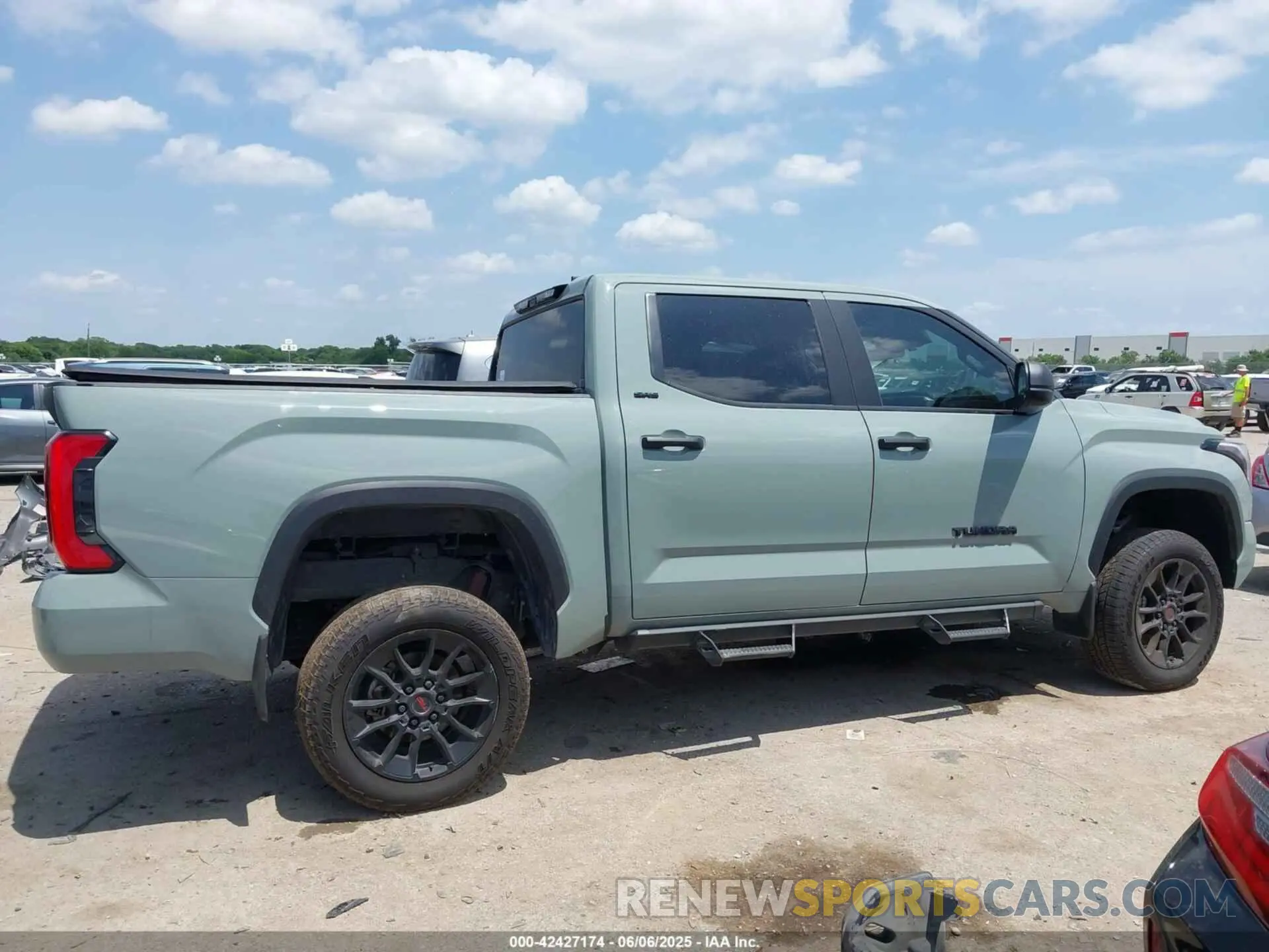 13 Photograph of a damaged car 5TFLA5DB2RX232526 TOYOTA TUNDRA 2024