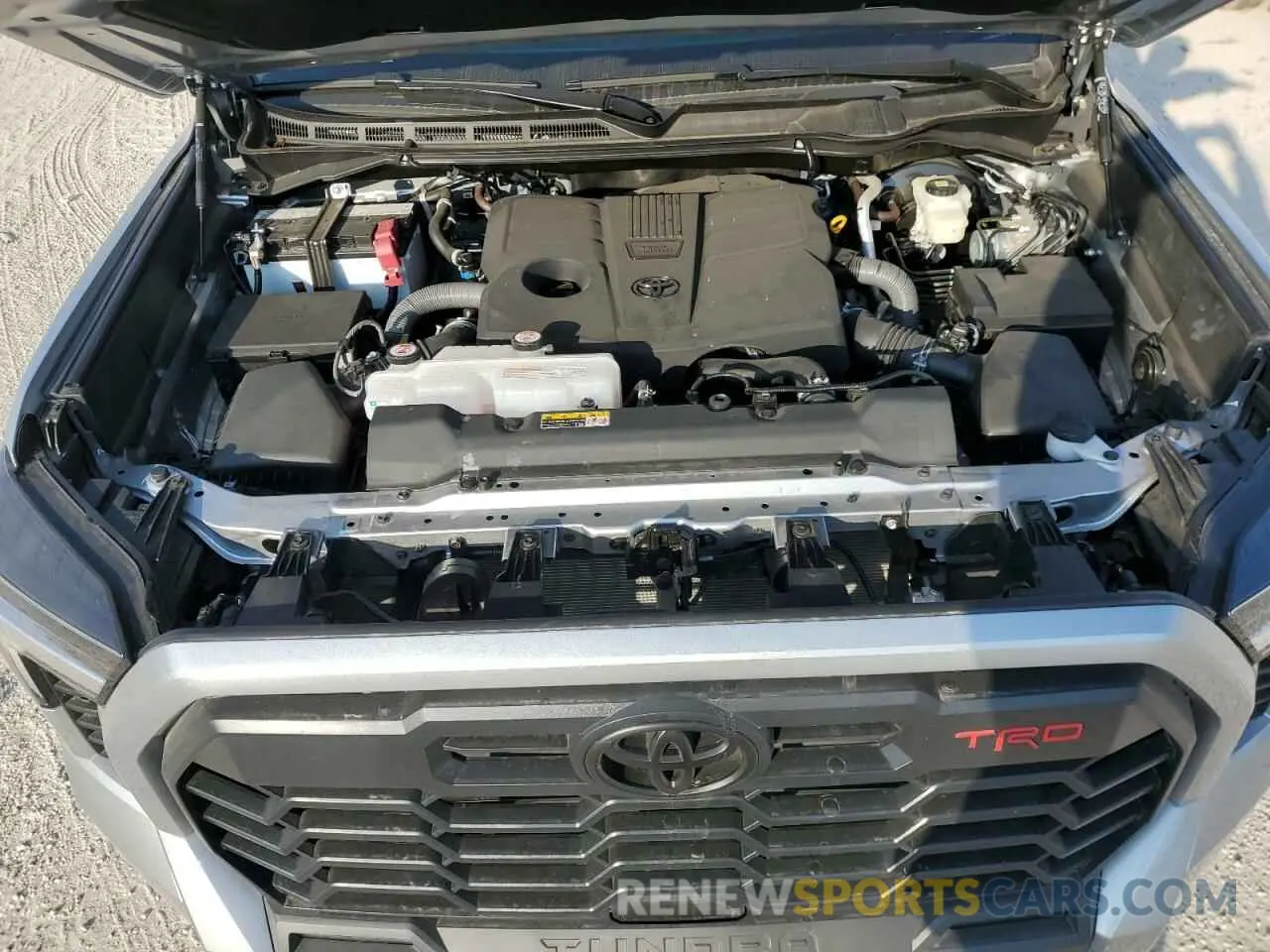 11 Photograph of a damaged car 5TFLA5DB3RX169663 TOYOTA TUNDRA 2024