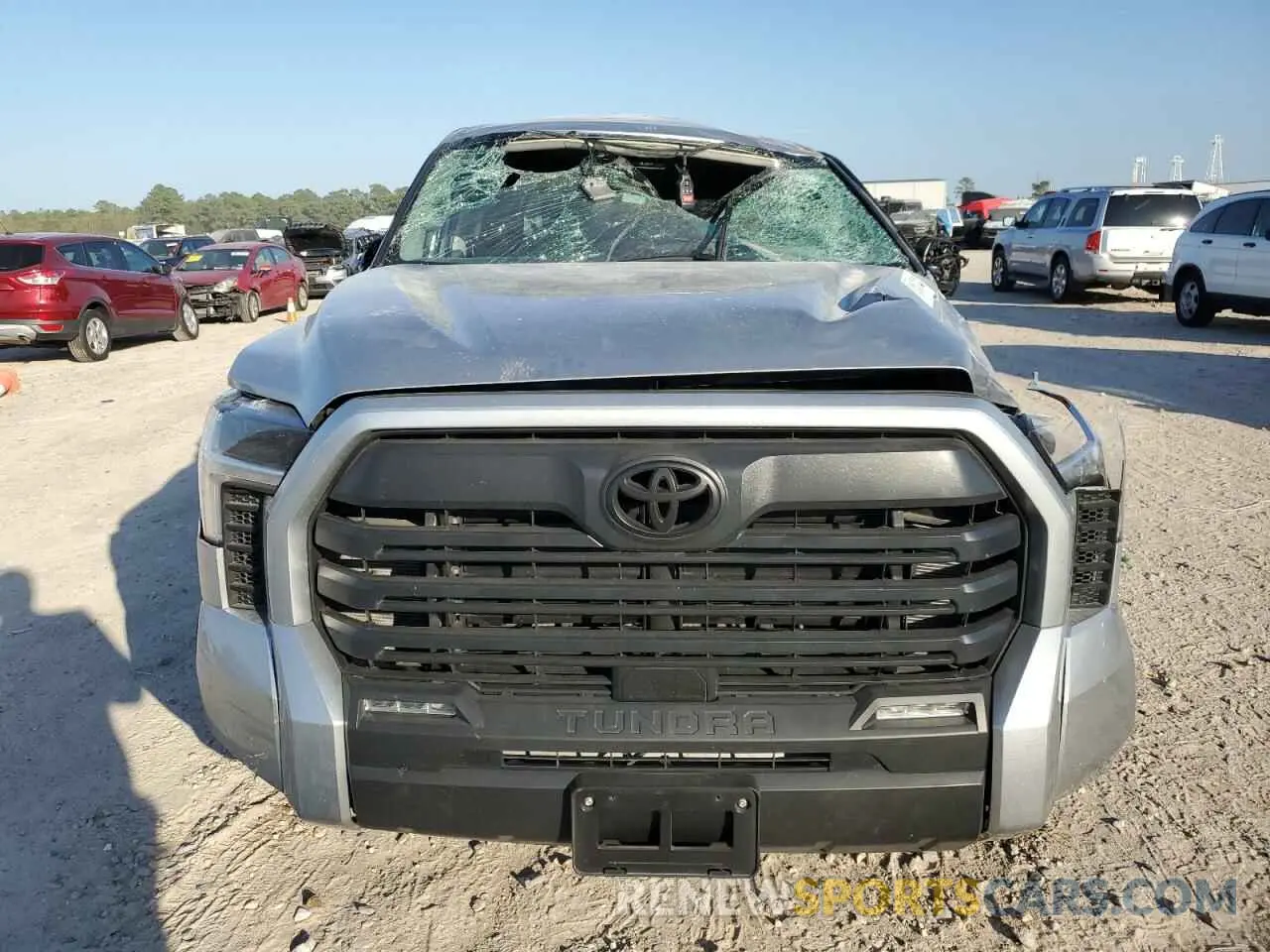 5 Photograph of a damaged car 5TFLA5DB3RX178329 TOYOTA TUNDRA 2024