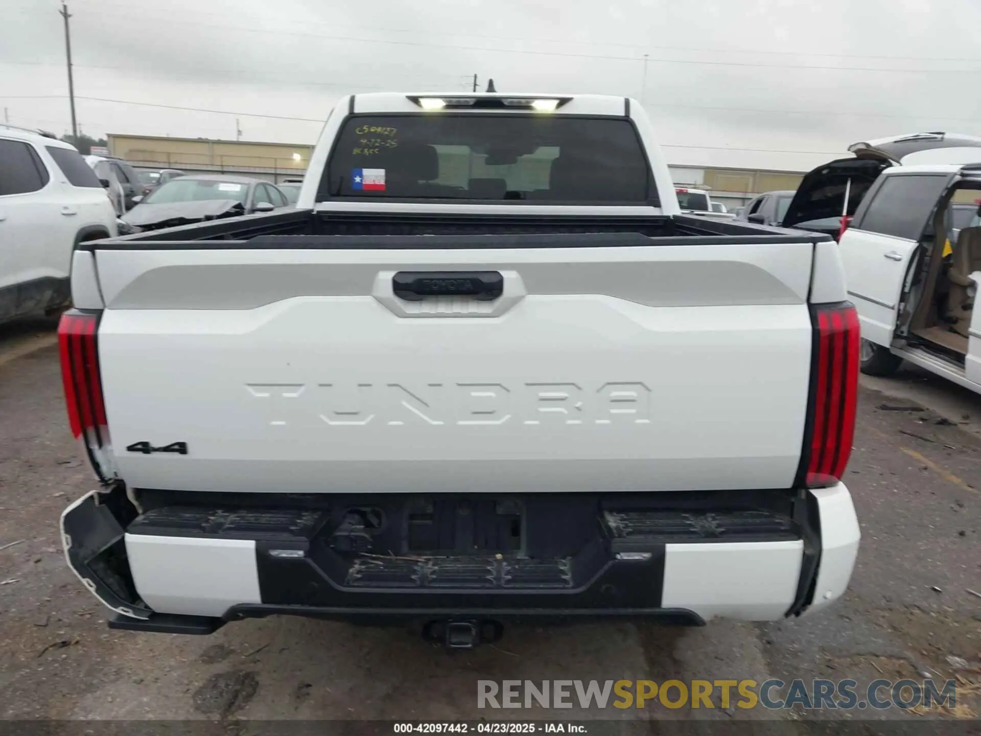 16 Photograph of a damaged car 5TFLA5DB3RX181554 TOYOTA TUNDRA 2024