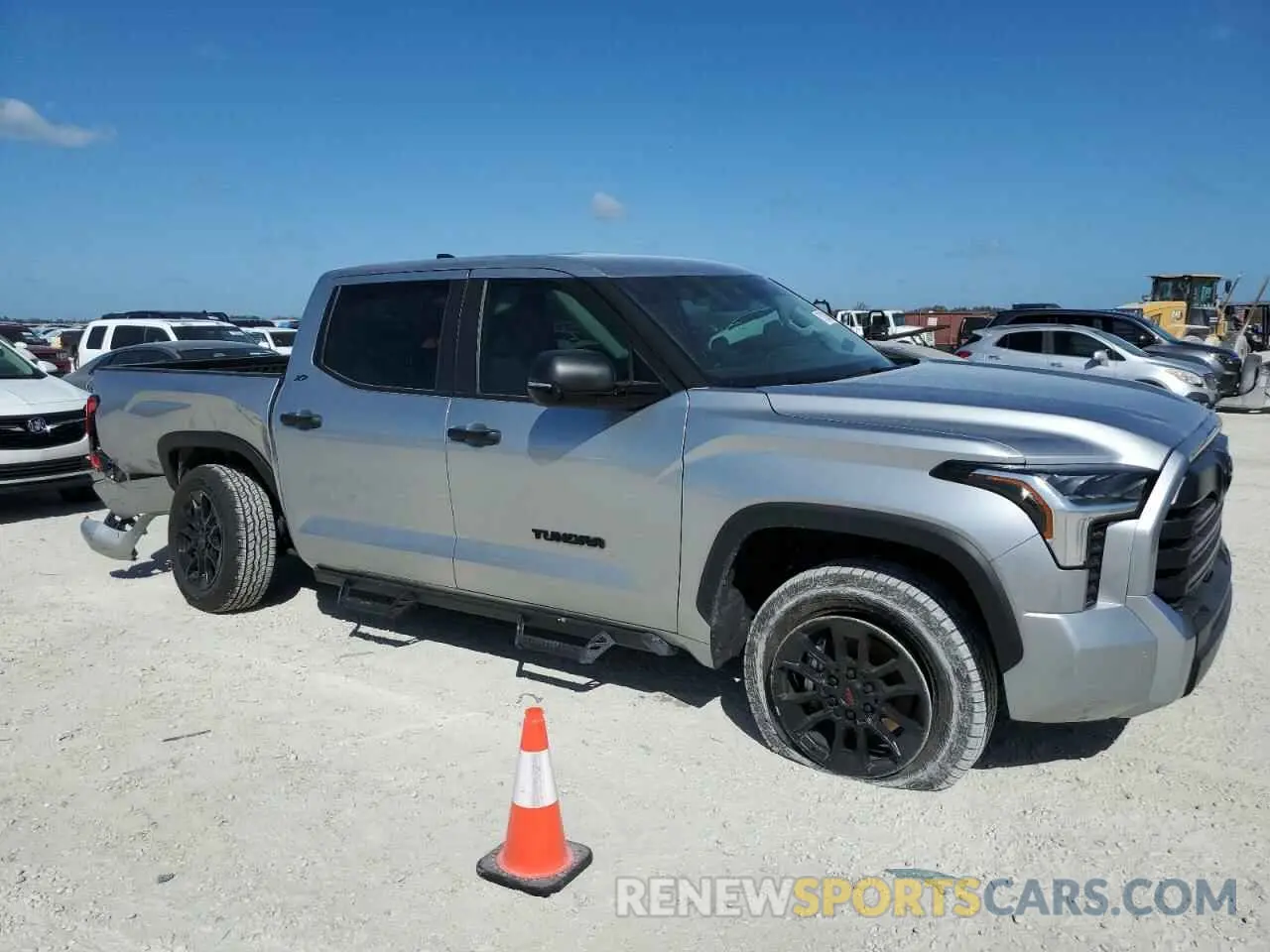 4 Photograph of a damaged car 5TFLA5DB3RX193154 TOYOTA TUNDRA 2024