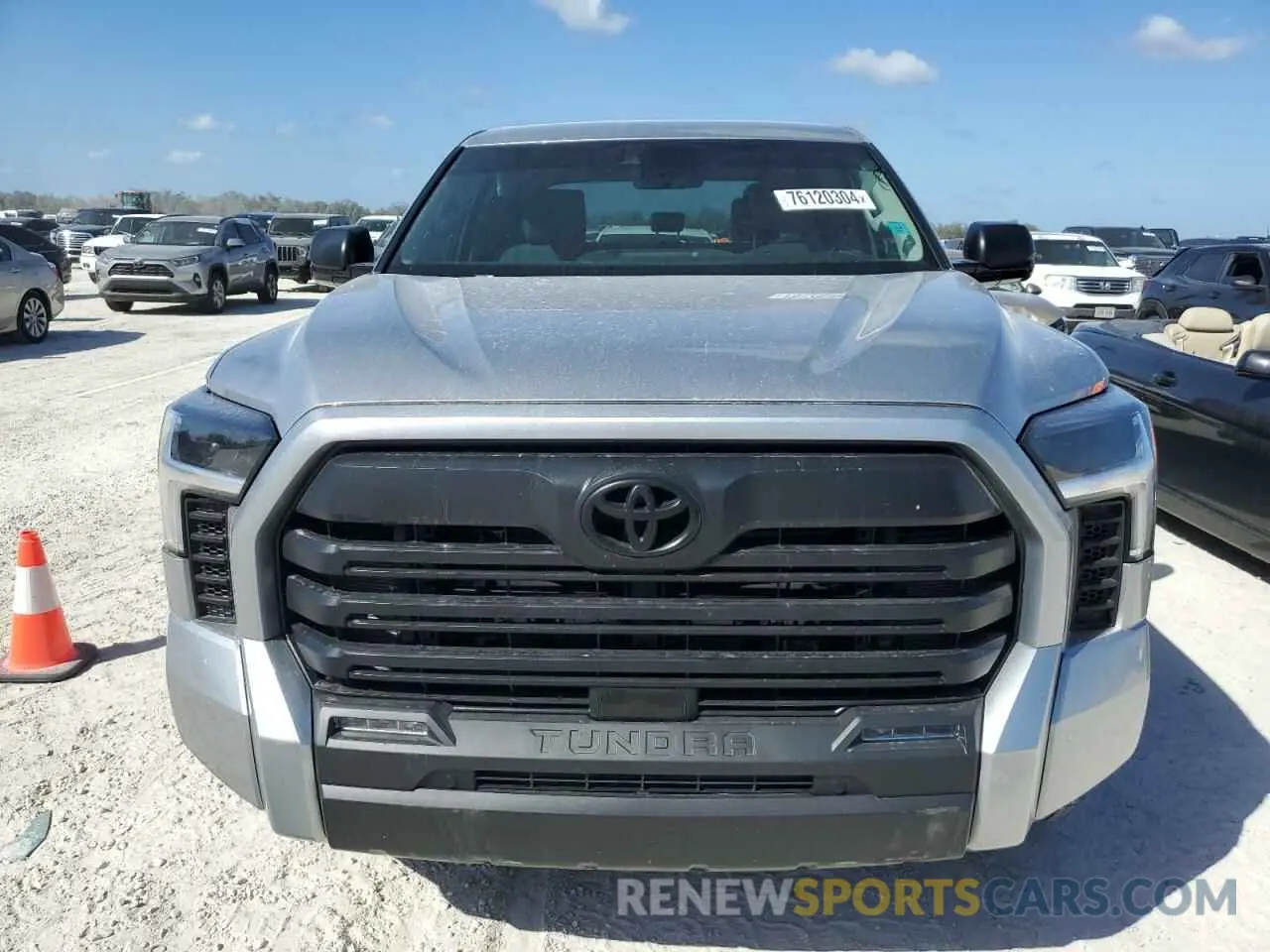 5 Photograph of a damaged car 5TFLA5DB3RX193154 TOYOTA TUNDRA 2024