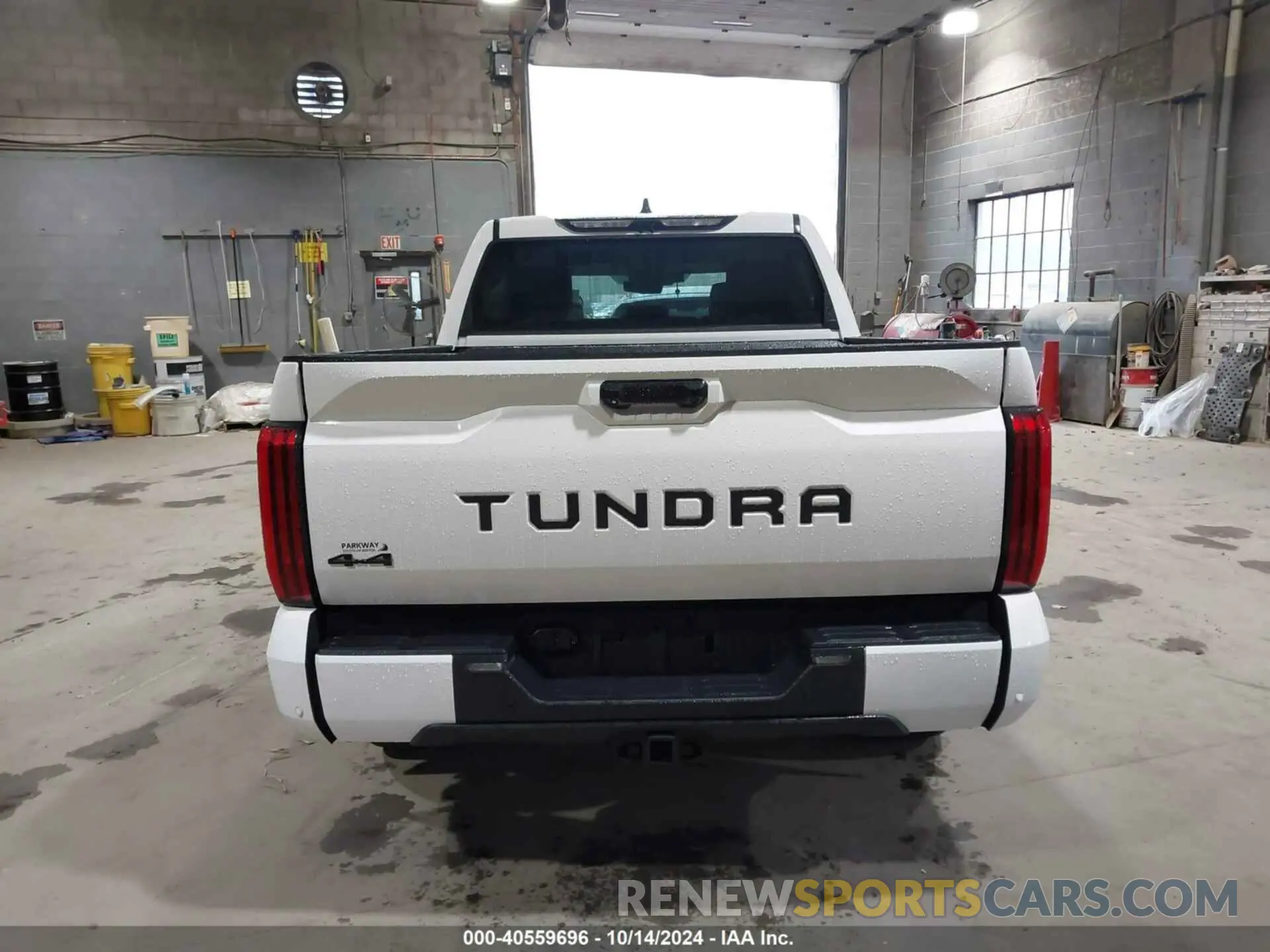 16 Photograph of a damaged car 5TFLA5DB4RX143315 TOYOTA TUNDRA 2024