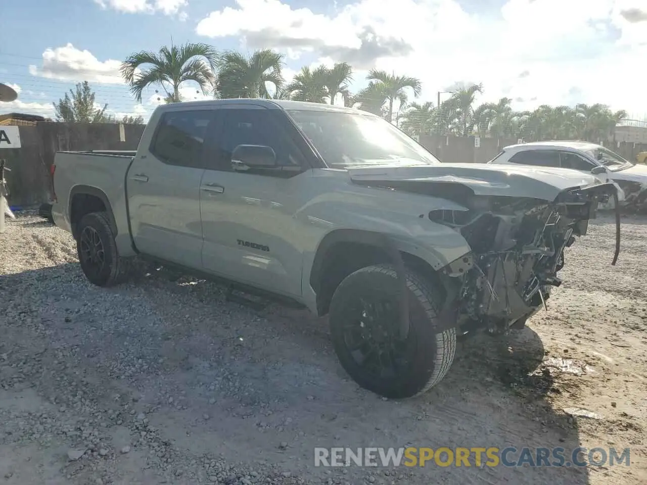 4 Photograph of a damaged car 5TFLA5DB4RX160647 TOYOTA TUNDRA 2024