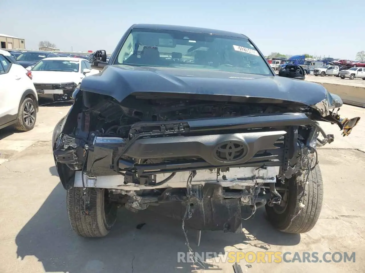 5 Photograph of a damaged car 5TFLA5DB4RX168232 TOYOTA TUNDRA 2024