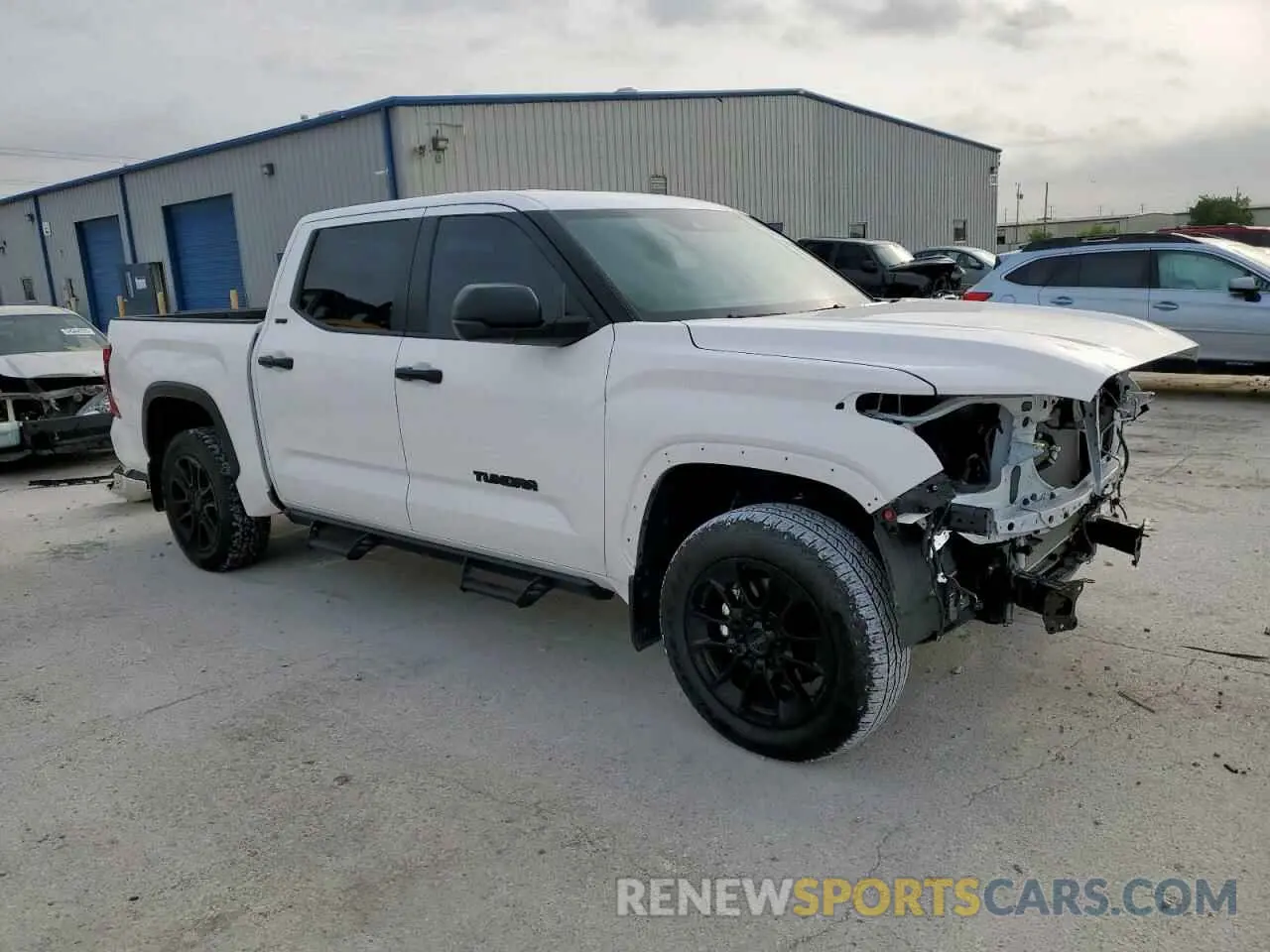 4 Photograph of a damaged car 5TFLA5DB4RX178467 TOYOTA TUNDRA 2024