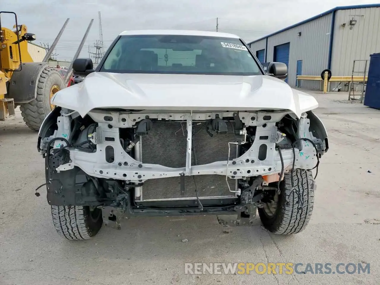 5 Photograph of a damaged car 5TFLA5DB4RX178467 TOYOTA TUNDRA 2024