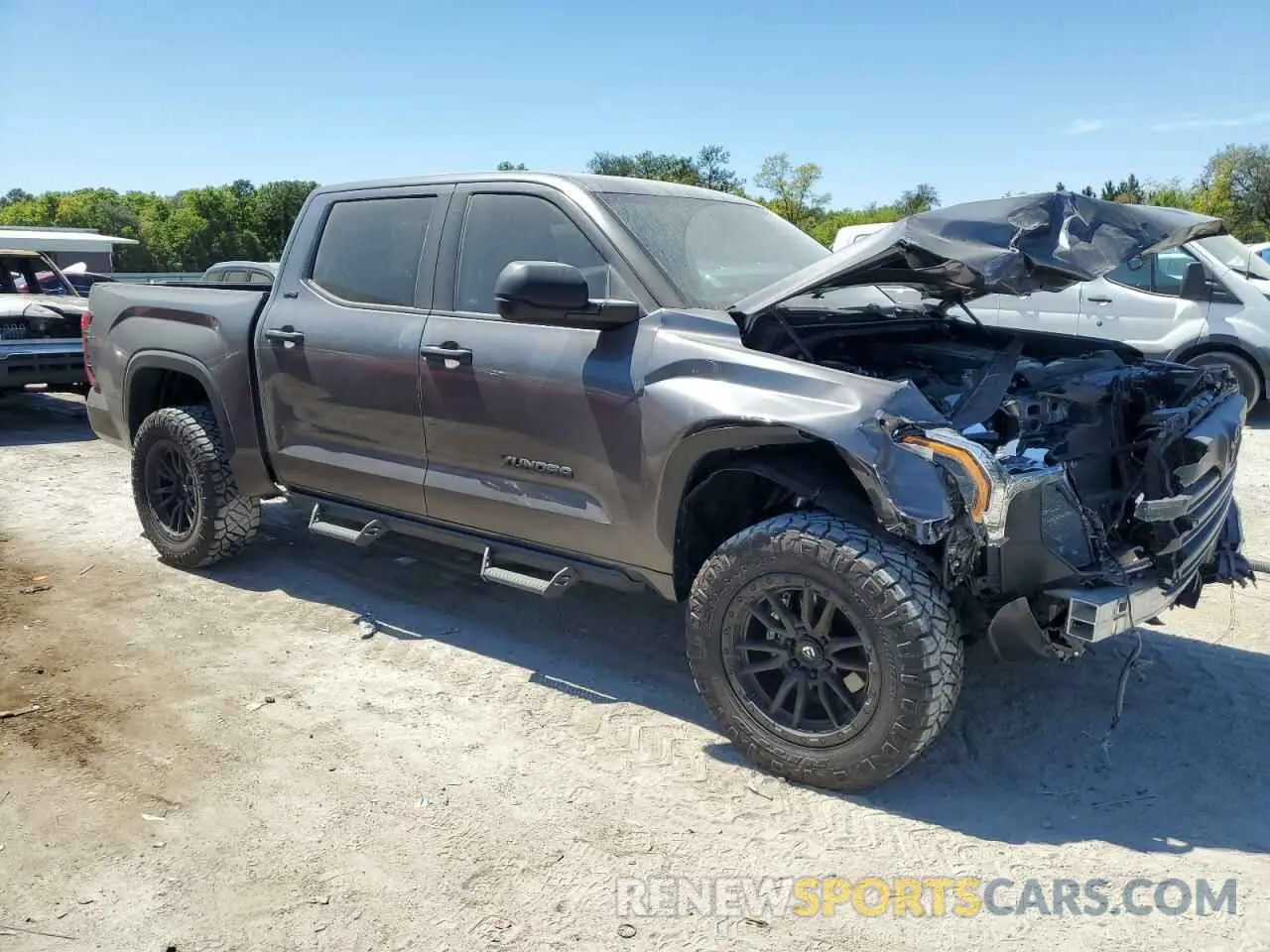 4 Photograph of a damaged car 5TFLA5DB4RX236495 TOYOTA TUNDRA 2024