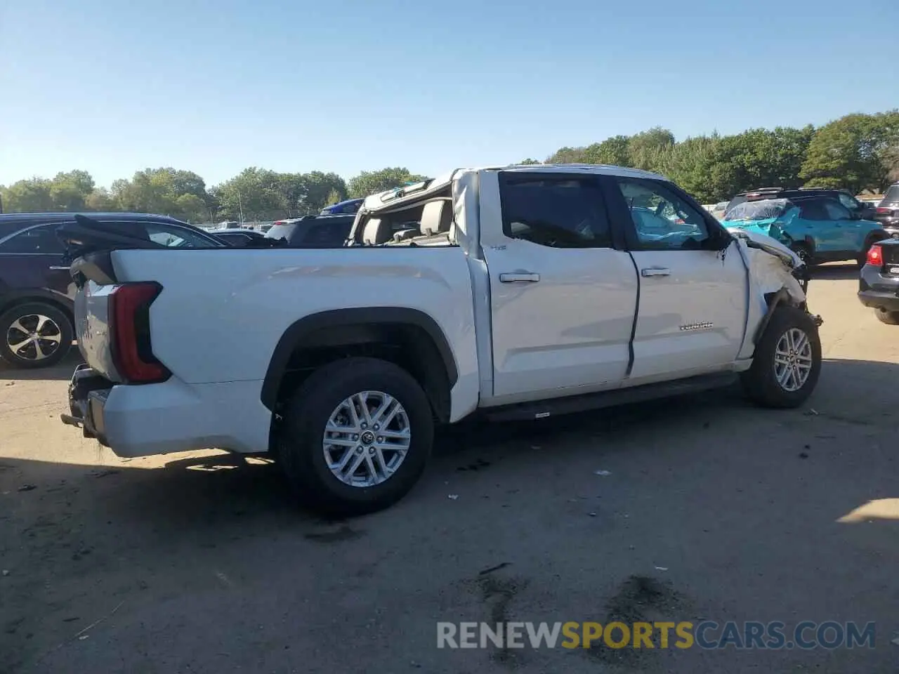 3 Photograph of a damaged car 5TFLA5DB5RX187114 TOYOTA TUNDRA 2024