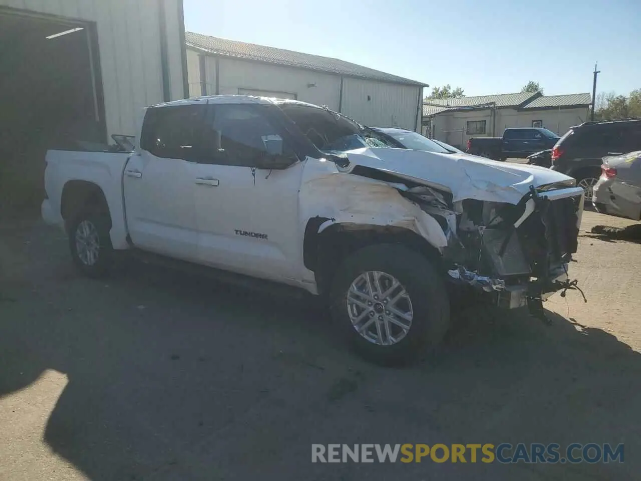 4 Photograph of a damaged car 5TFLA5DB5RX187114 TOYOTA TUNDRA 2024