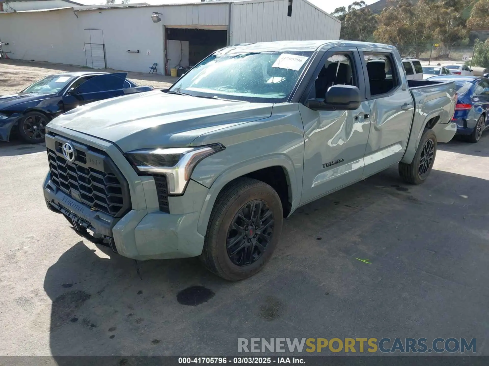 2 Photograph of a damaged car 5TFLA5DB5RX215364 TOYOTA TUNDRA 2024