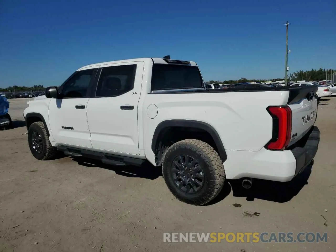 2 Photograph of a damaged car 5TFLA5DB5RX220516 TOYOTA TUNDRA 2024
