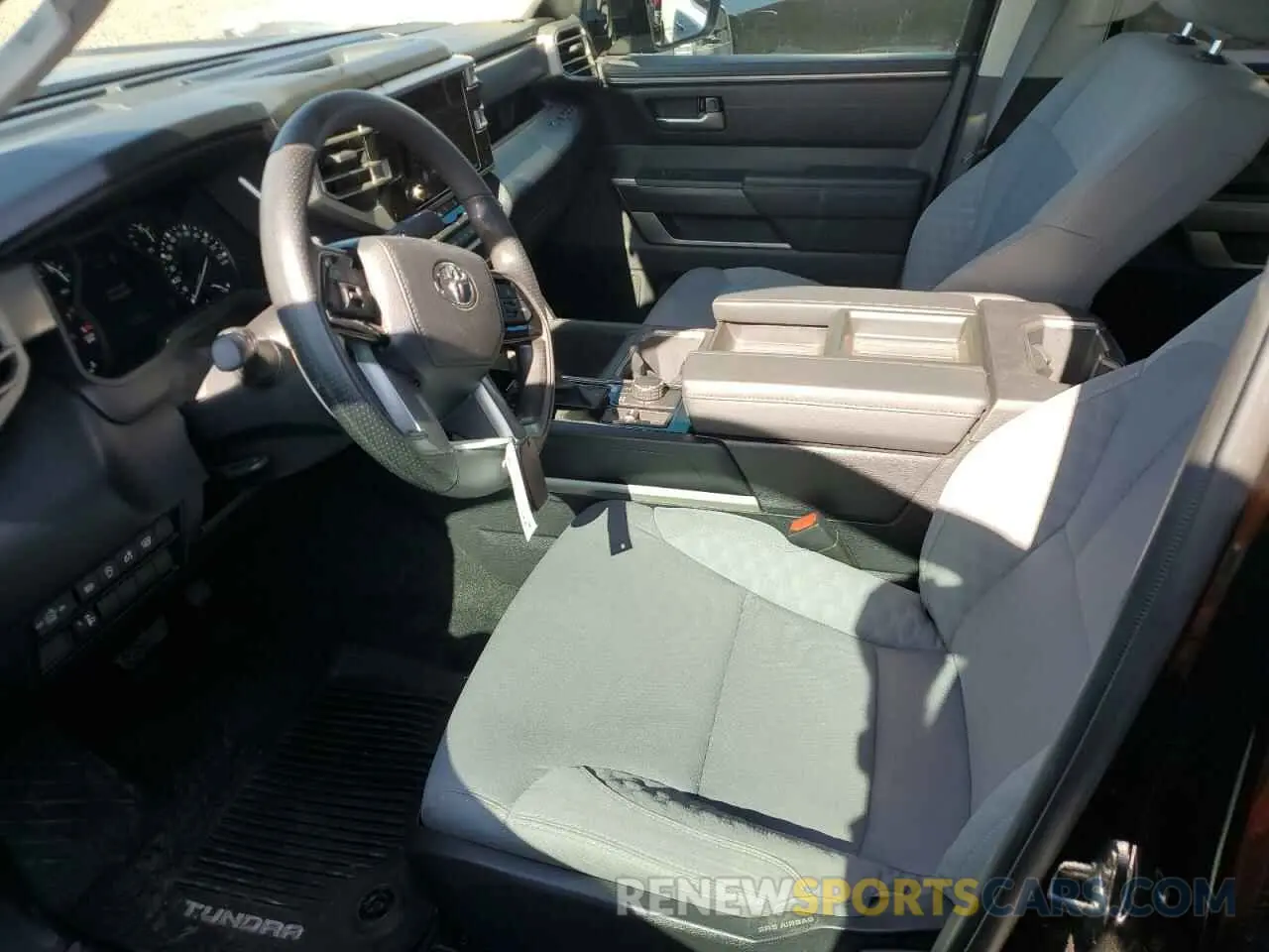 7 Photograph of a damaged car 5TFLA5DB7RX157094 TOYOTA TUNDRA 2024