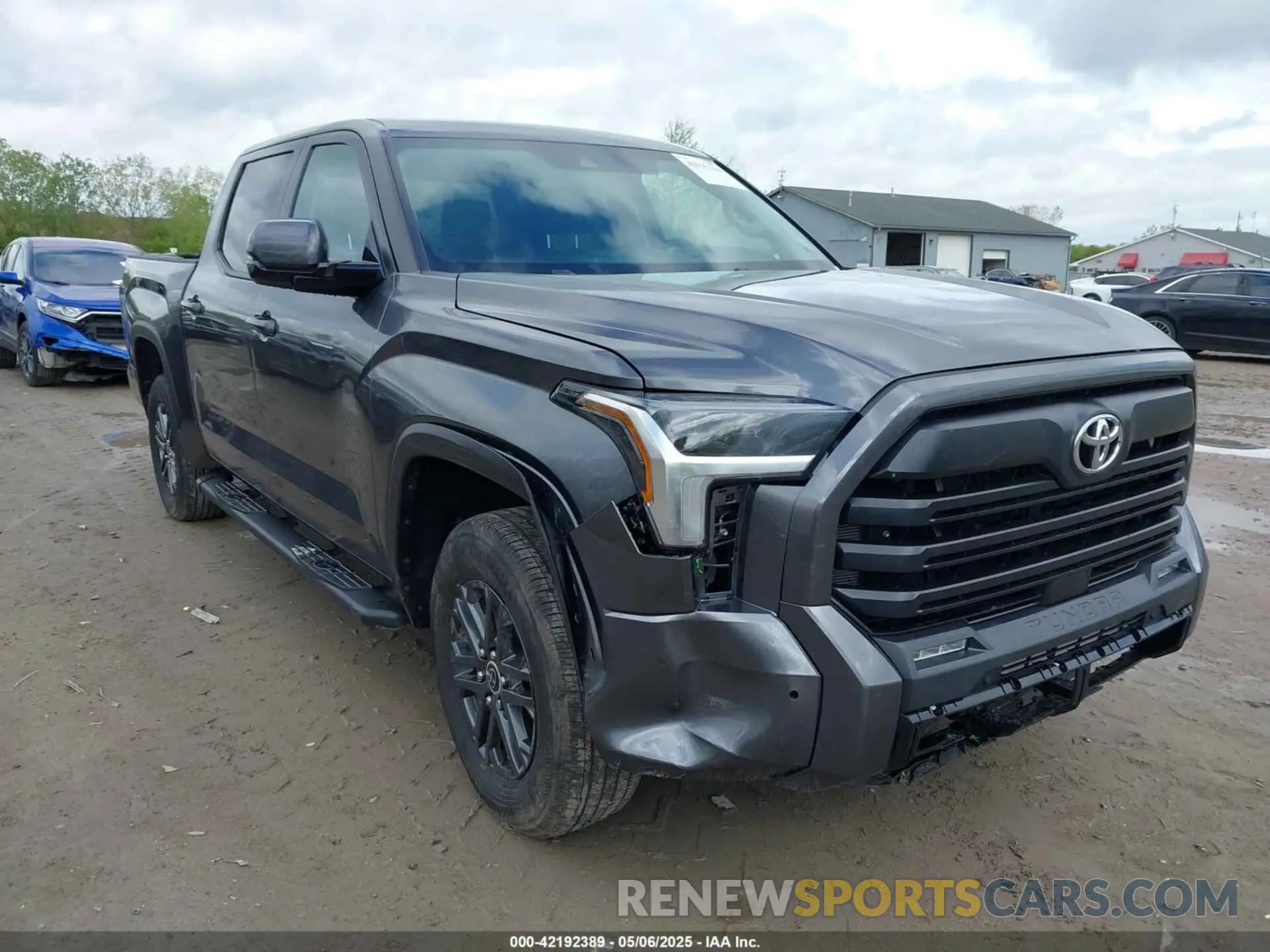 1 Photograph of a damaged car 5TFLA5DB7RX237804 TOYOTA TUNDRA 2024