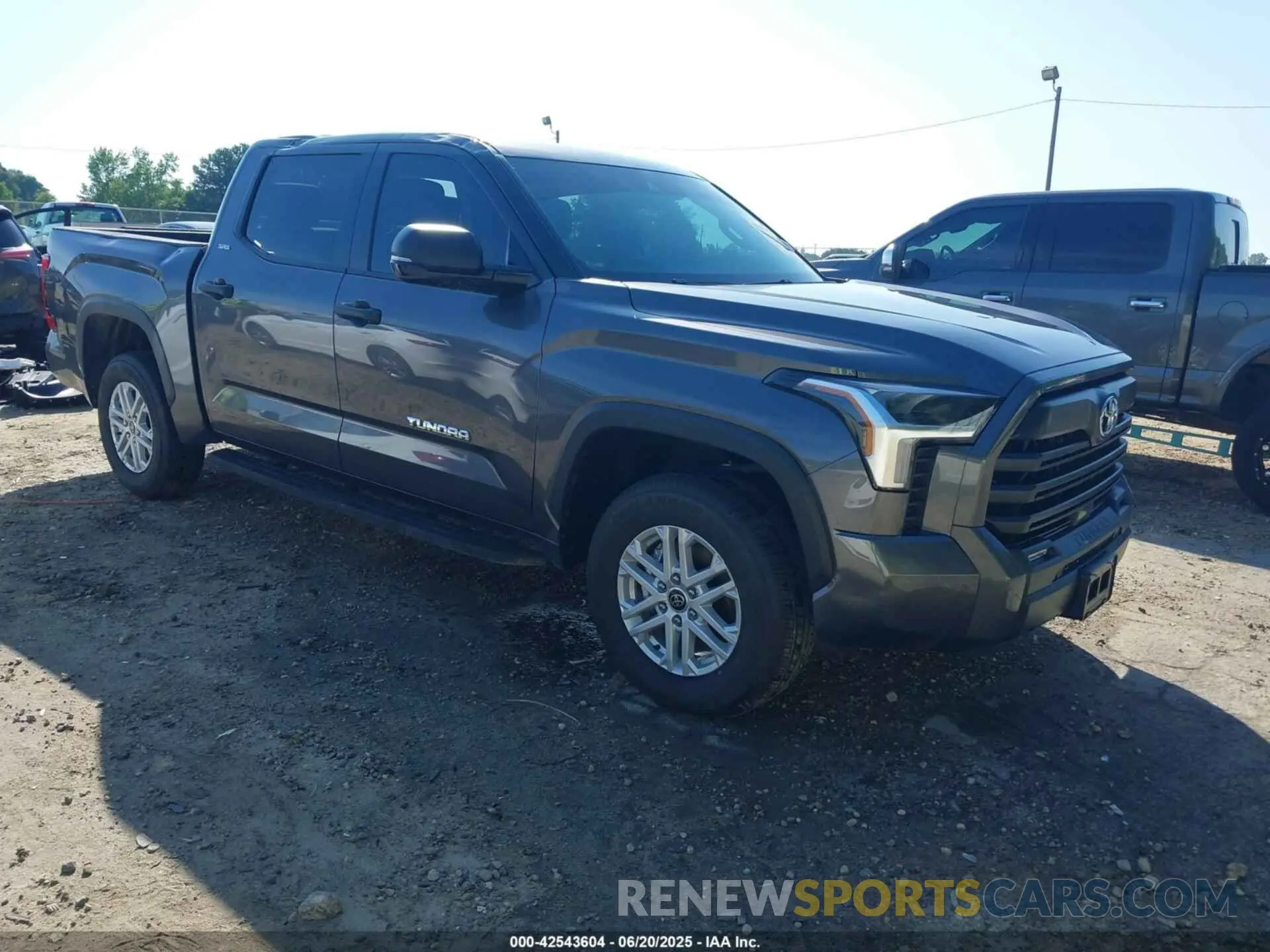 1 Photograph of a damaged car 5TFLA5DB9RX186452 TOYOTA TUNDRA 2024