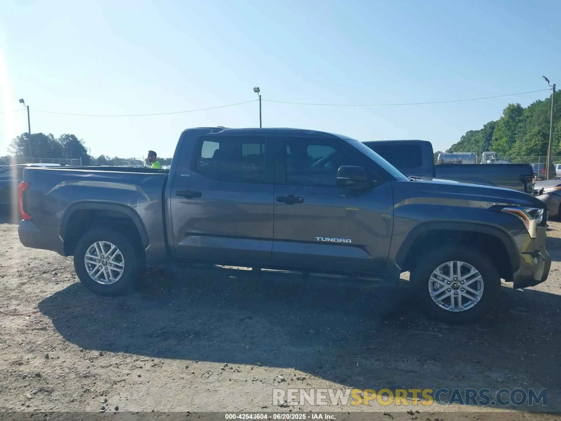 13 Photograph of a damaged car 5TFLA5DB9RX186452 TOYOTA TUNDRA 2024